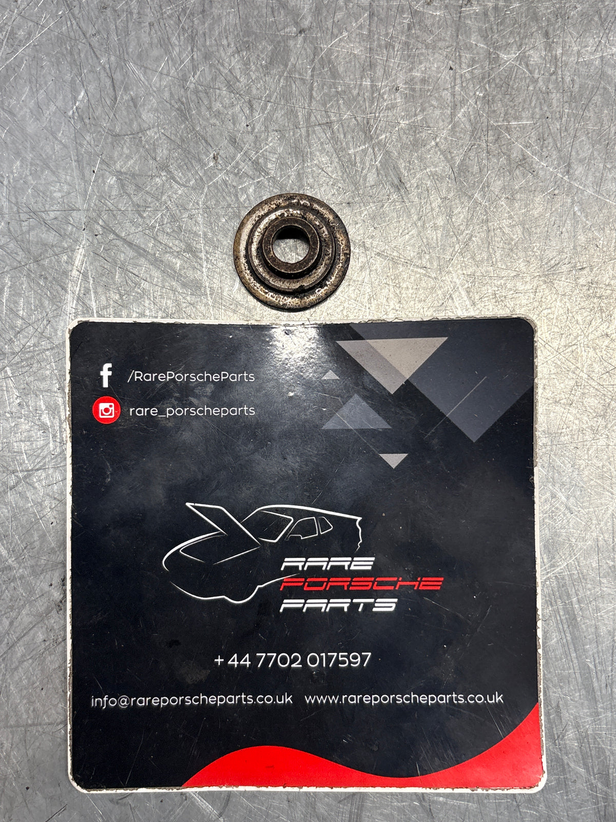 Porsche 924 upper concave washer, used 059109641A / PCG109641A