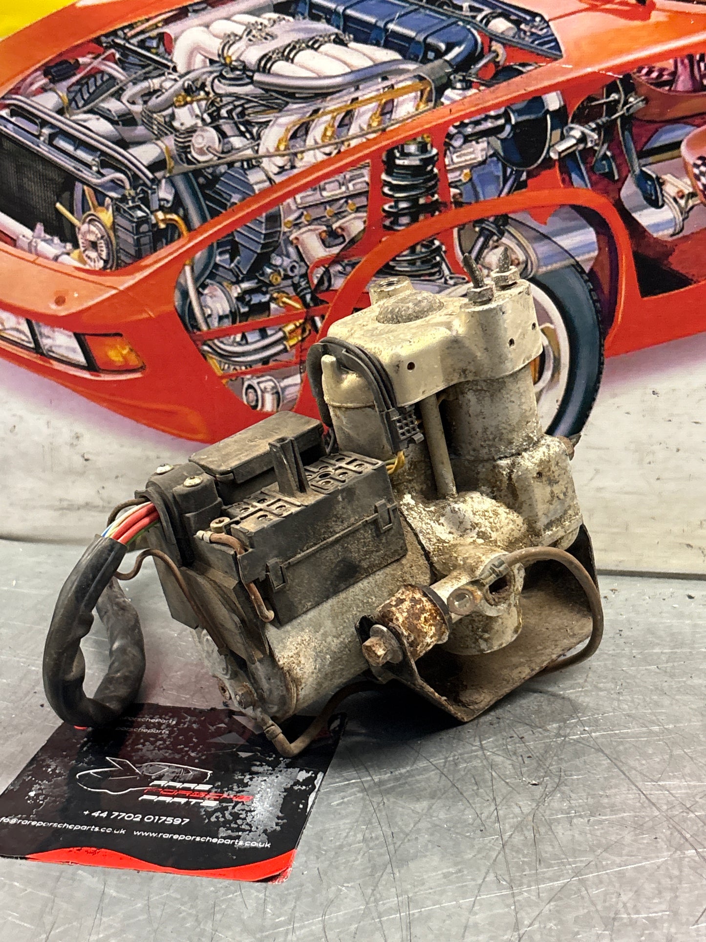 Porsche 944 Turbo Bosch ABS pump, used 0265200038 / 95135511303