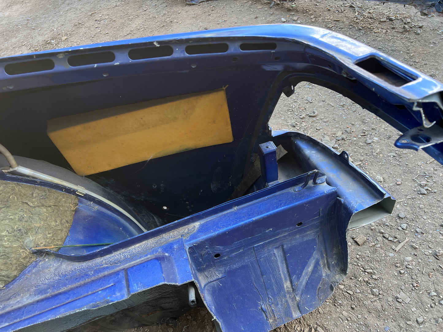 Porsche 944 S2 / Turbo 1991 Right side cut, rear fender with sill 94450390403 94450361200