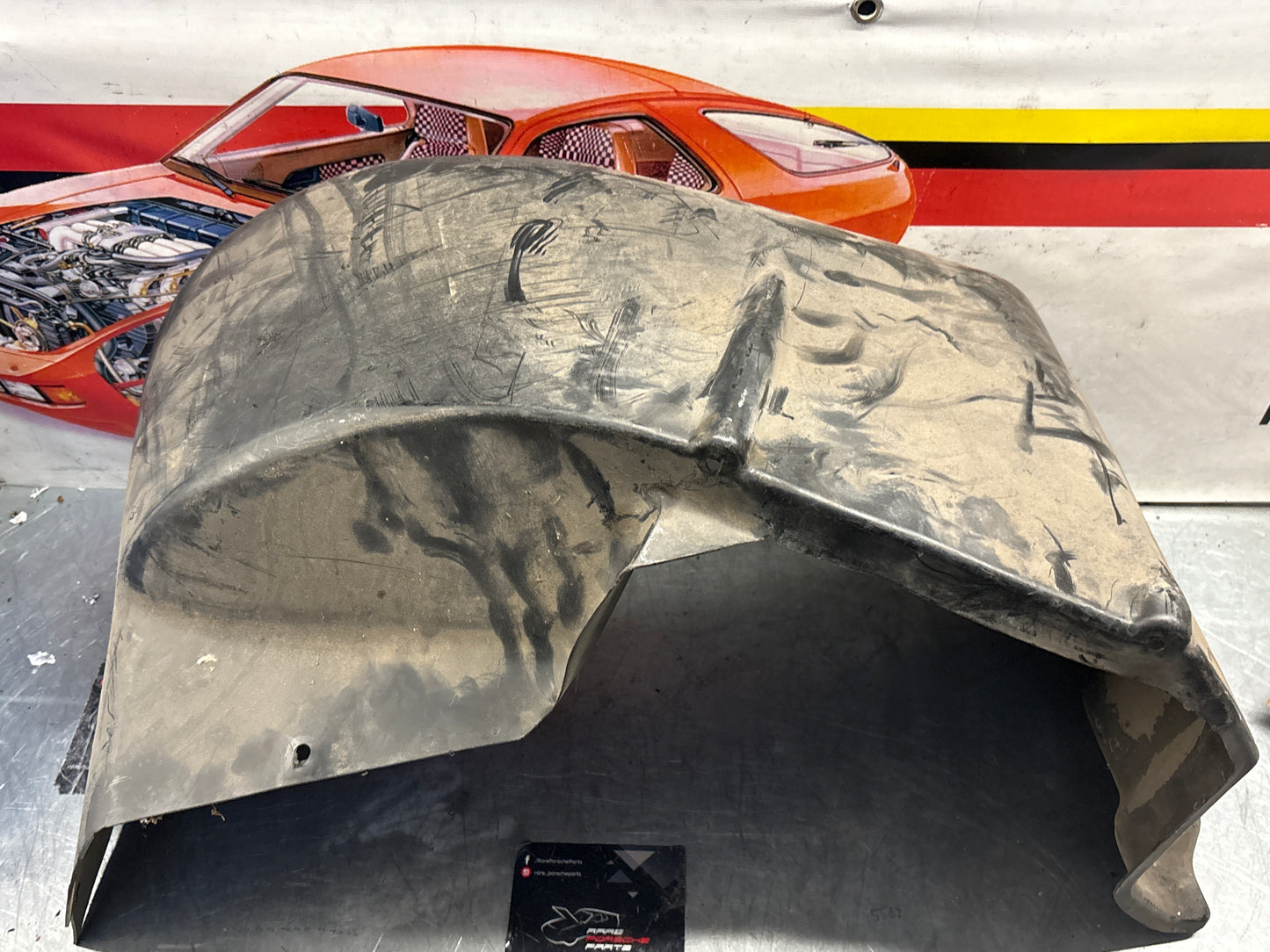 Porsche 928 wheel arch liner Left 92850438105 Used