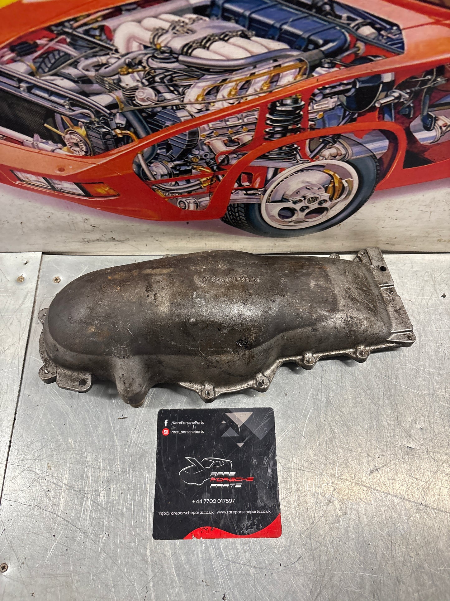 Porsche 928 throttle body housing,used 92811019303