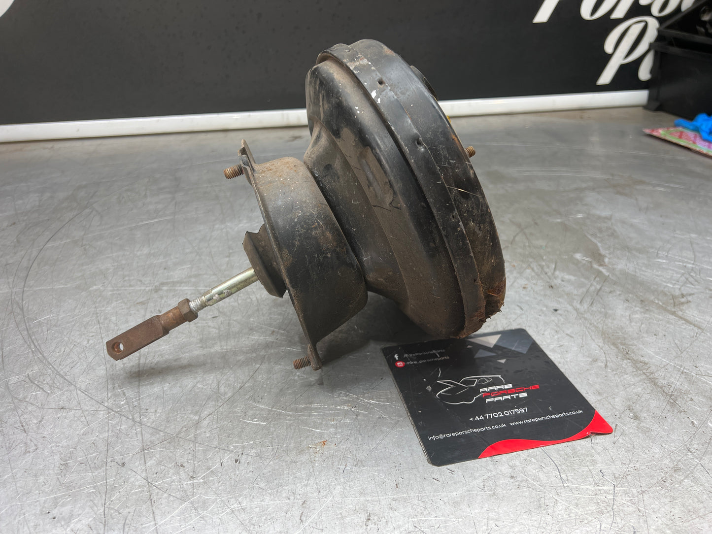 Porsche 944 brake booster, used 94435502500