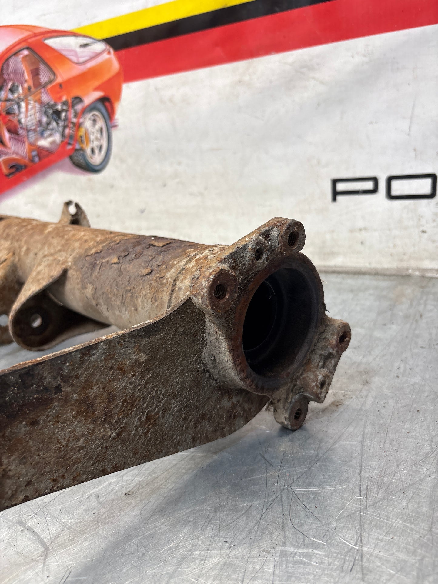 Porsche 924 Late Rear Axle carrier, used 477500053F