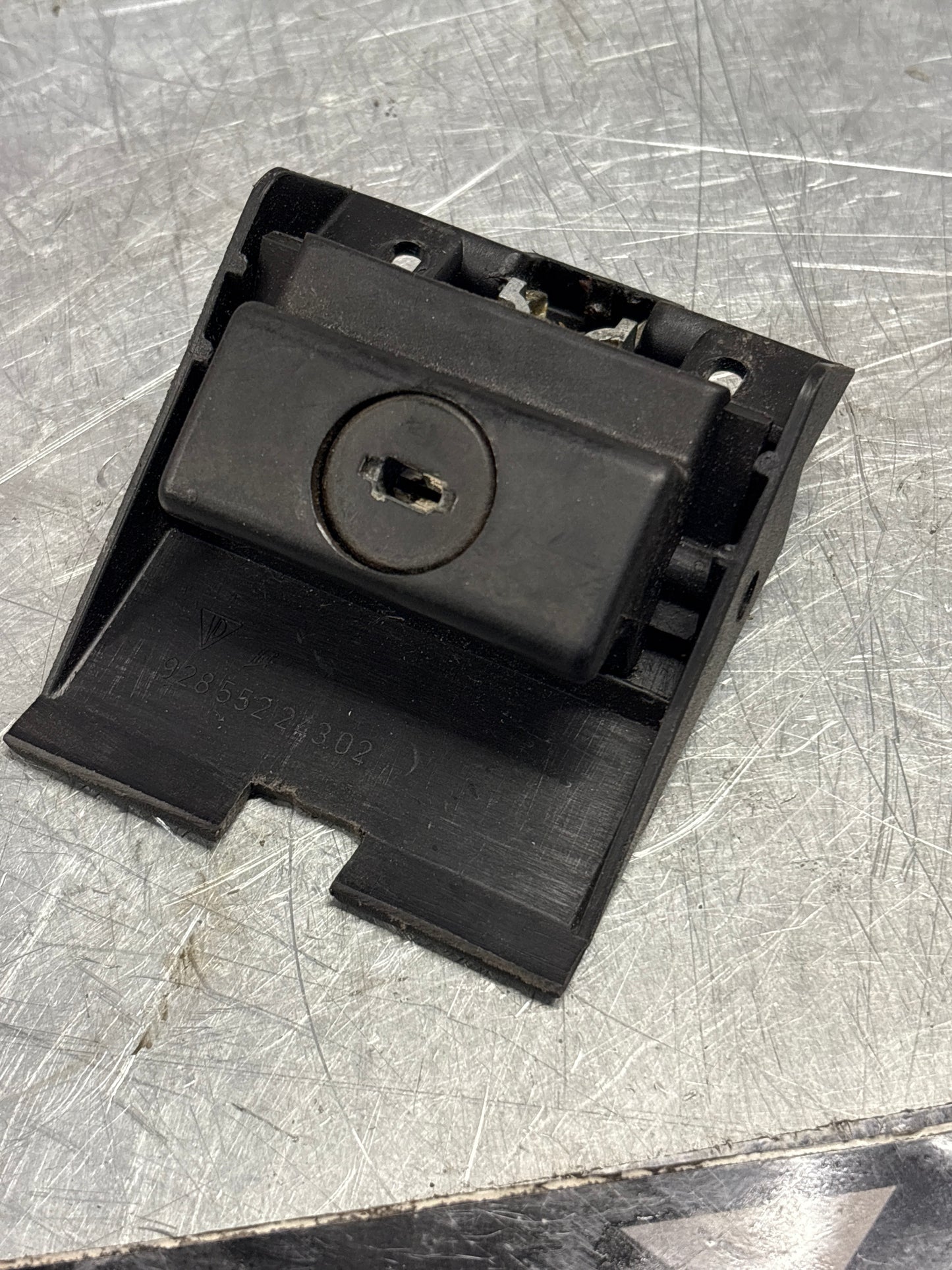 Porsche 928 glove box door latch, used 92855224302