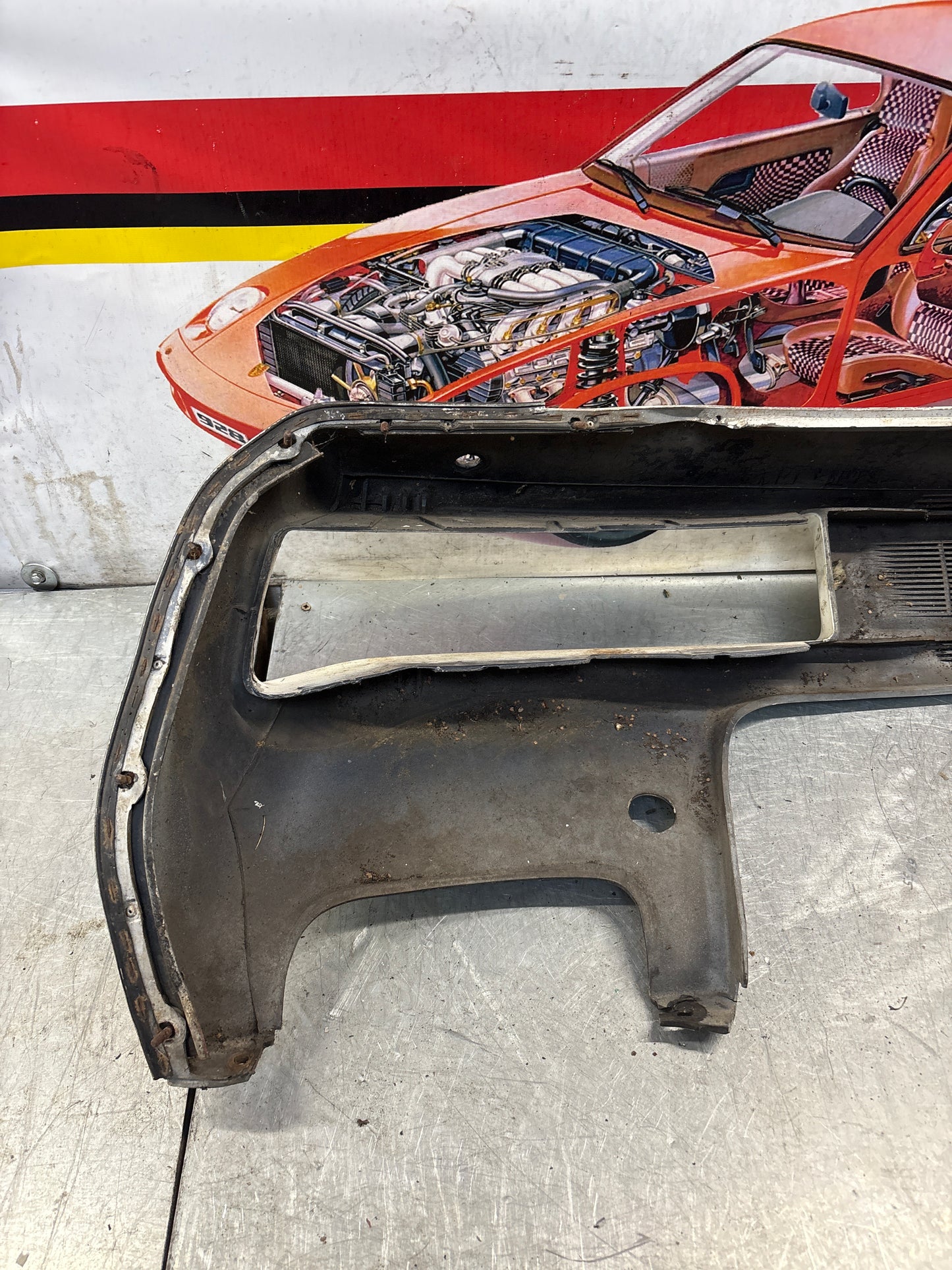 Porsche 928 front bumper cover panel, used 92850501306