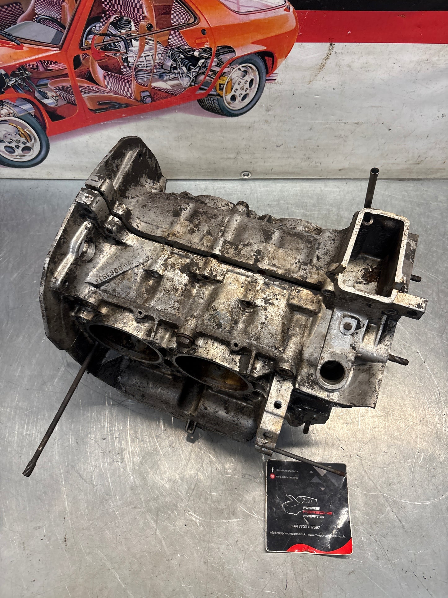 Porsche 914 1.7L engine case, used W0063914
