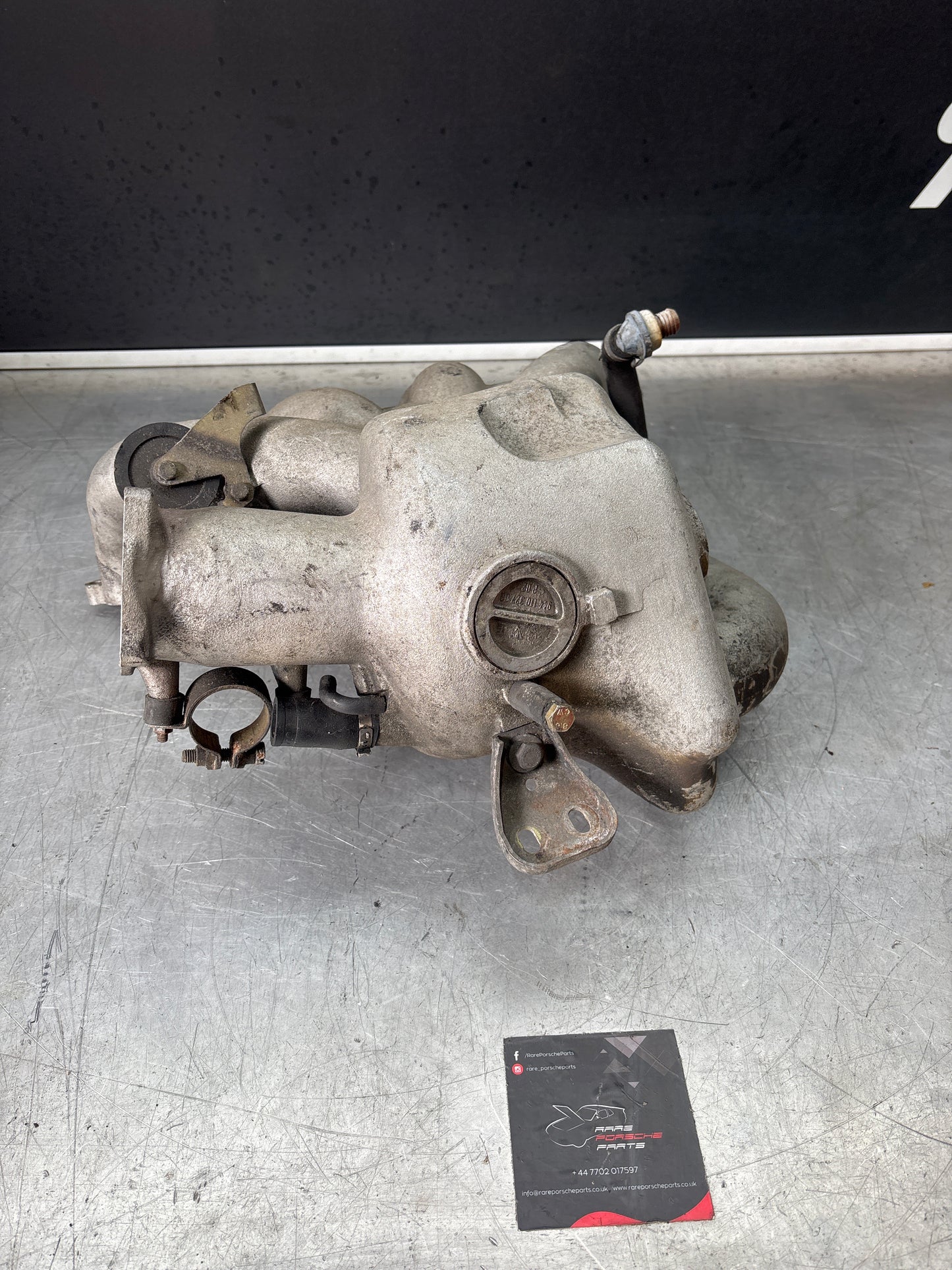 Porsche 968 3.0 intake manifold M44/43 9441103354R, used