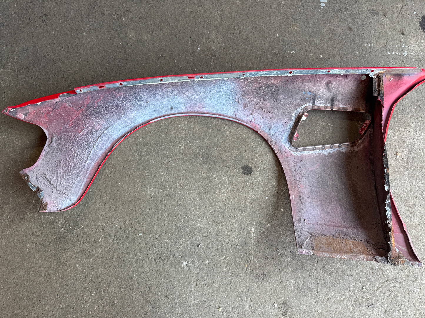 Porsche 924 modified front wings, good condition, solid. Pair, used.