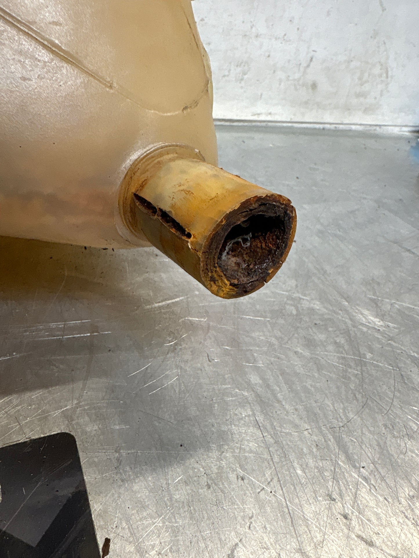 Porsche 928  Windshield Washer Reservoir, used 92862807500