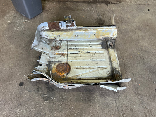 Porsche 924 Turbo, 924S early 944 RHD right floor pan section with sill 94450150100