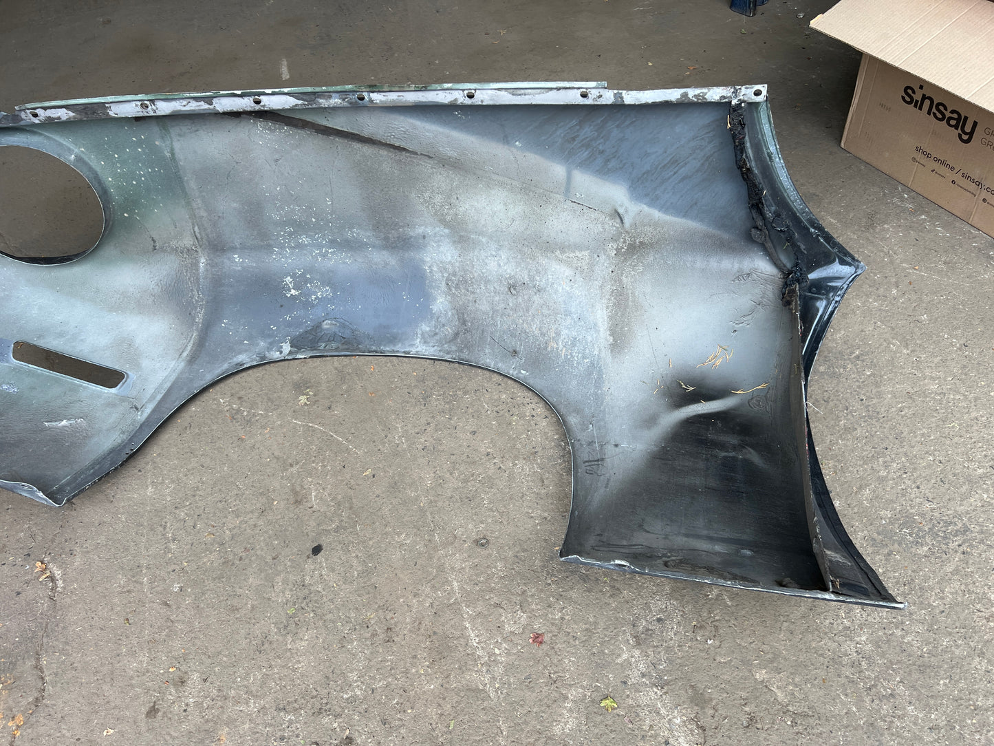 Porsche 928 -87 front right wing, used 92850301202