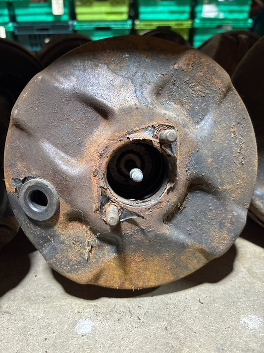 Porsche 924 brake booster, used 477612107B