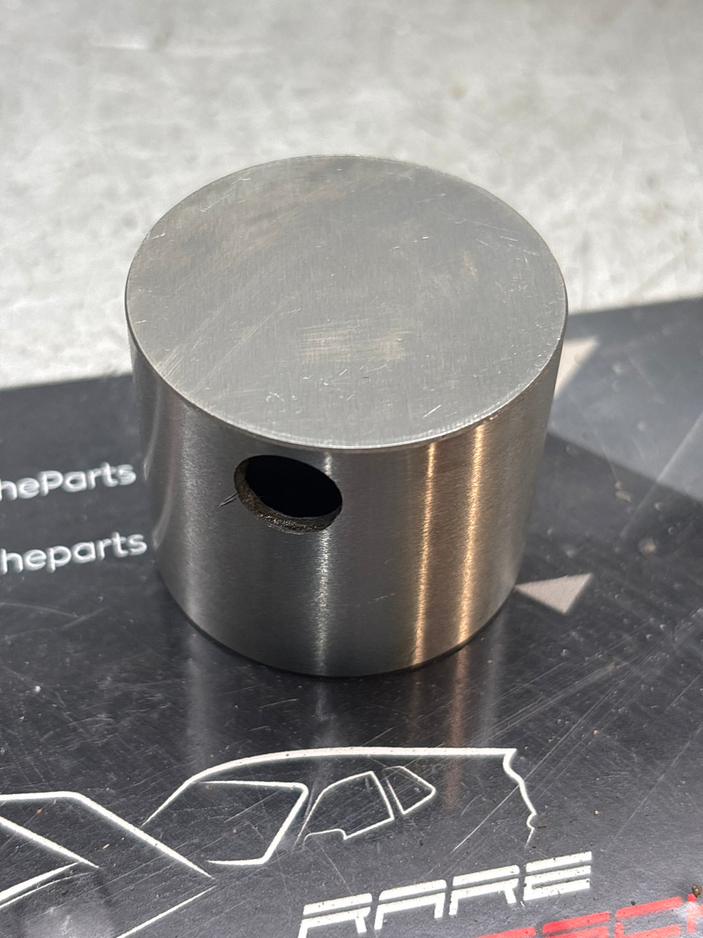 Porsche 924 2.0 cam follower 046109311 new