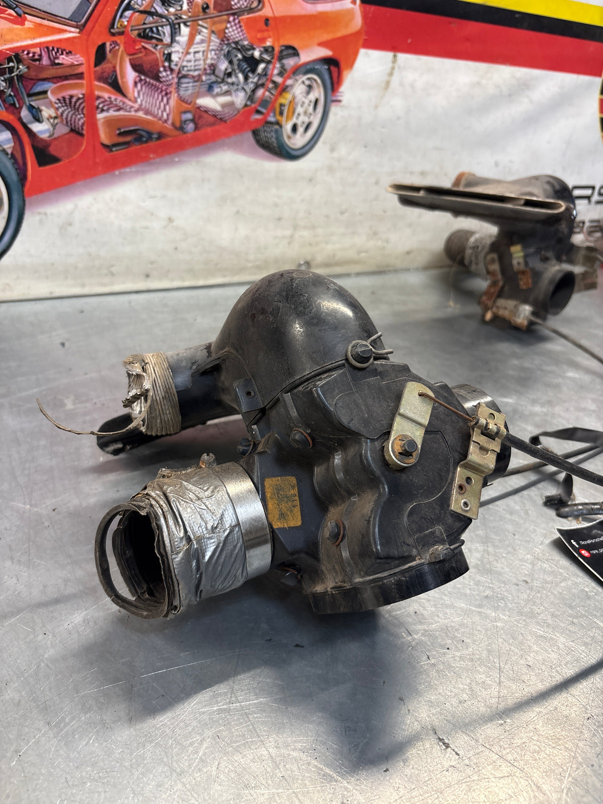 Porsche 914 front right air control box, 91457115010 / 91457204610 / 91457114910 / 91457204510 Used