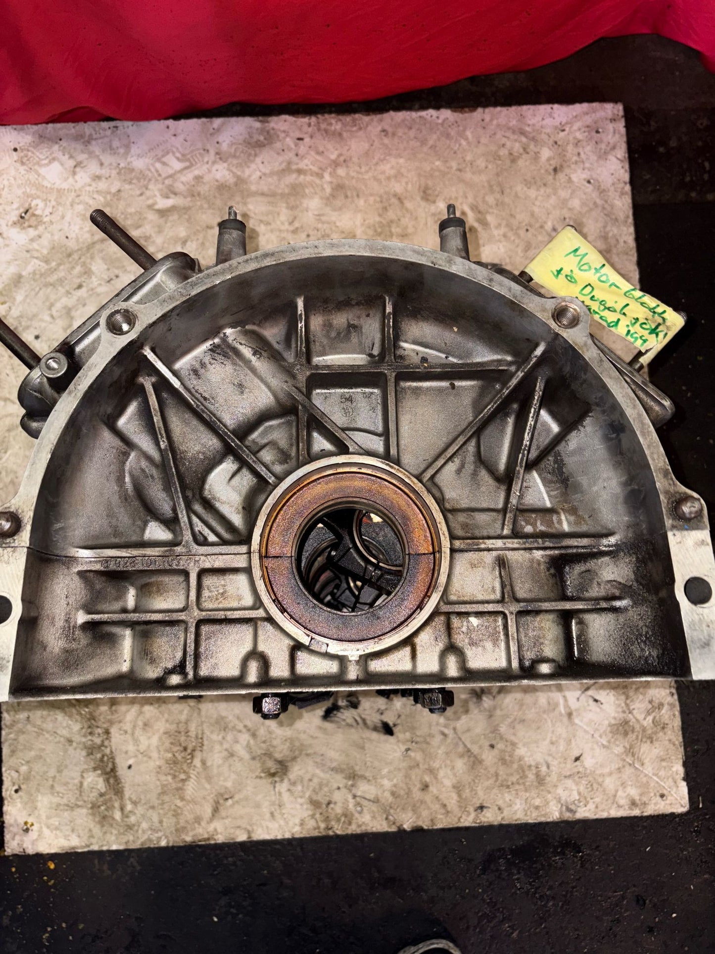 Porsche 928 M28/01 4.5 block with pistons, used