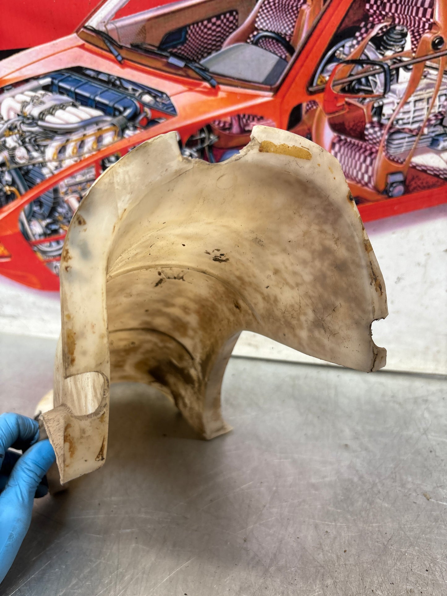 Porsche 924 76-79 filler neck cover, used 477201347C