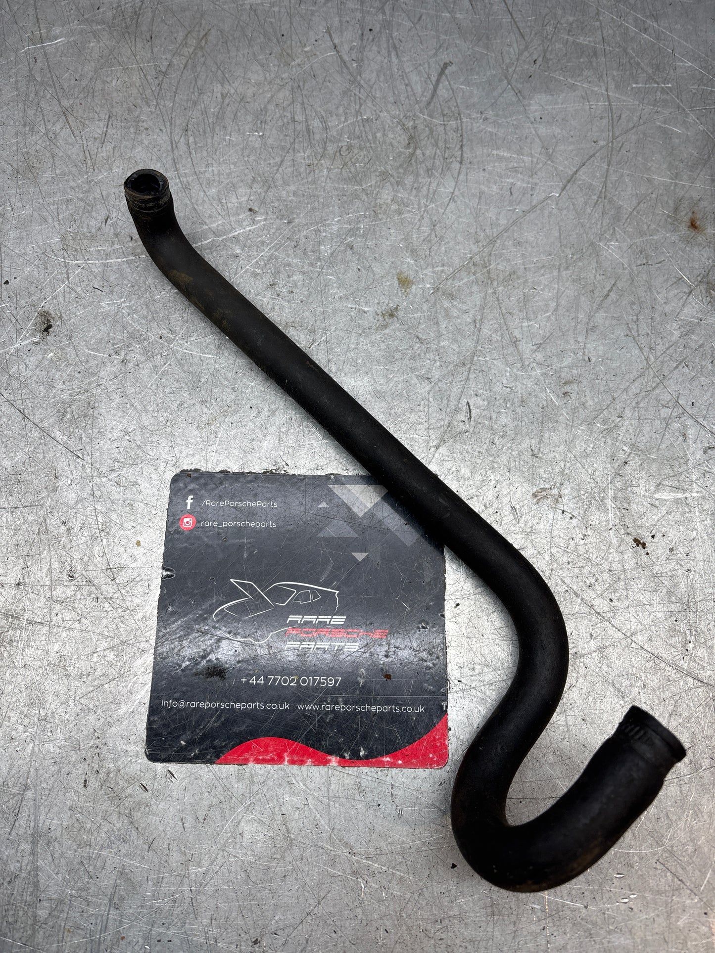 Tubo di sfiato Porsche 928, usato. 92810731302