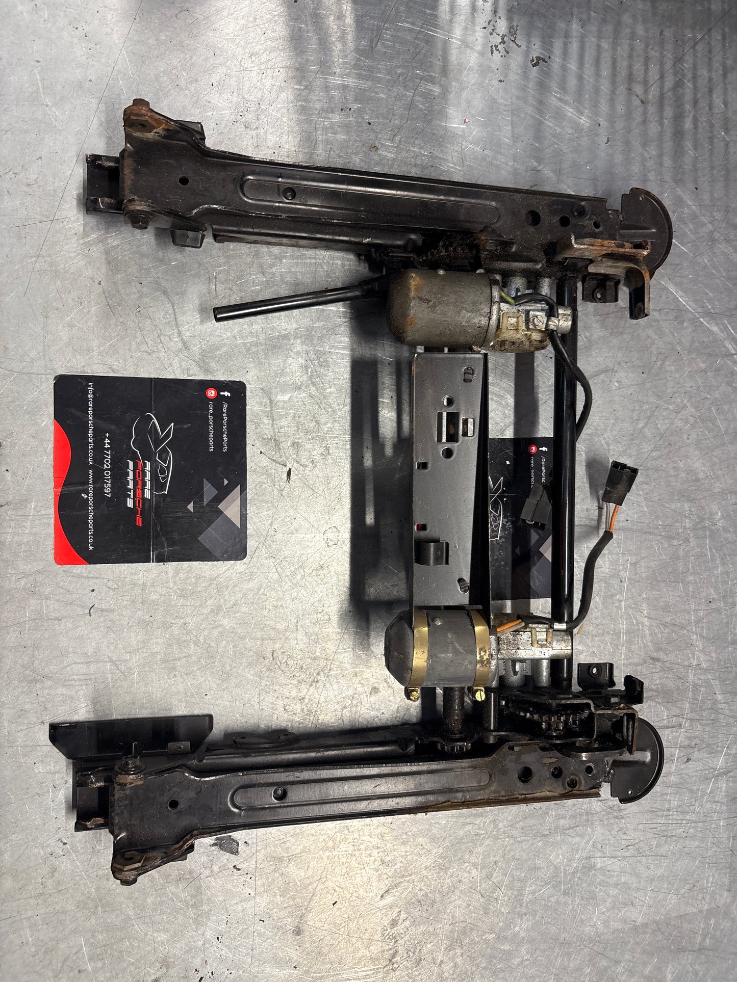 Porsche 928 electric seat rail seat frame, with motor, used 0130049007 / 0130049004