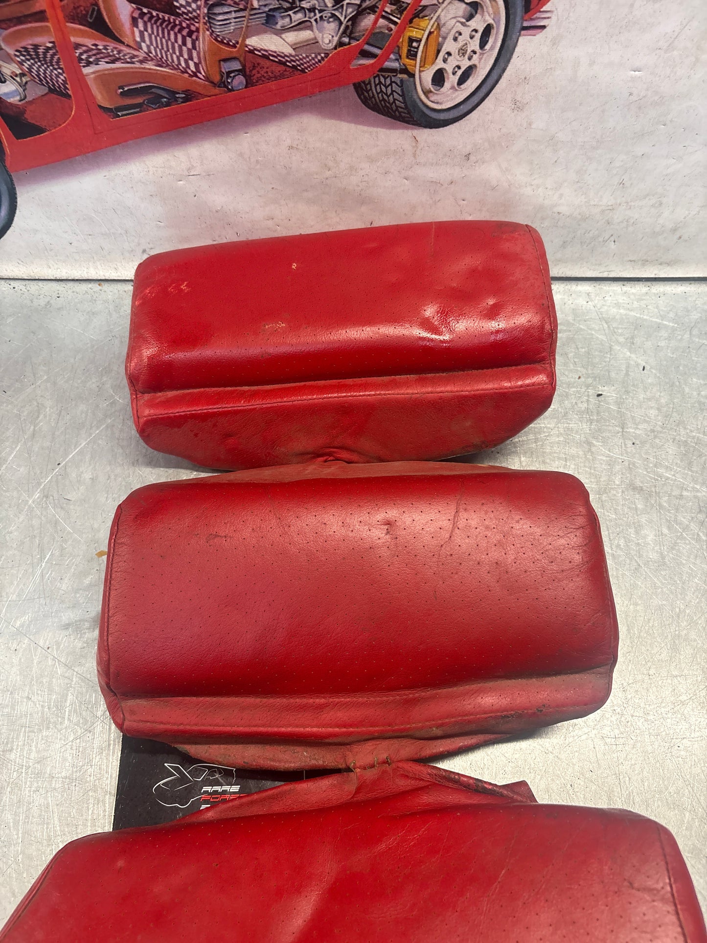 Porsche 928 rear right seat and center + upper cushion, used, can-can red 92852206051 / 92852208851 / 92852204650