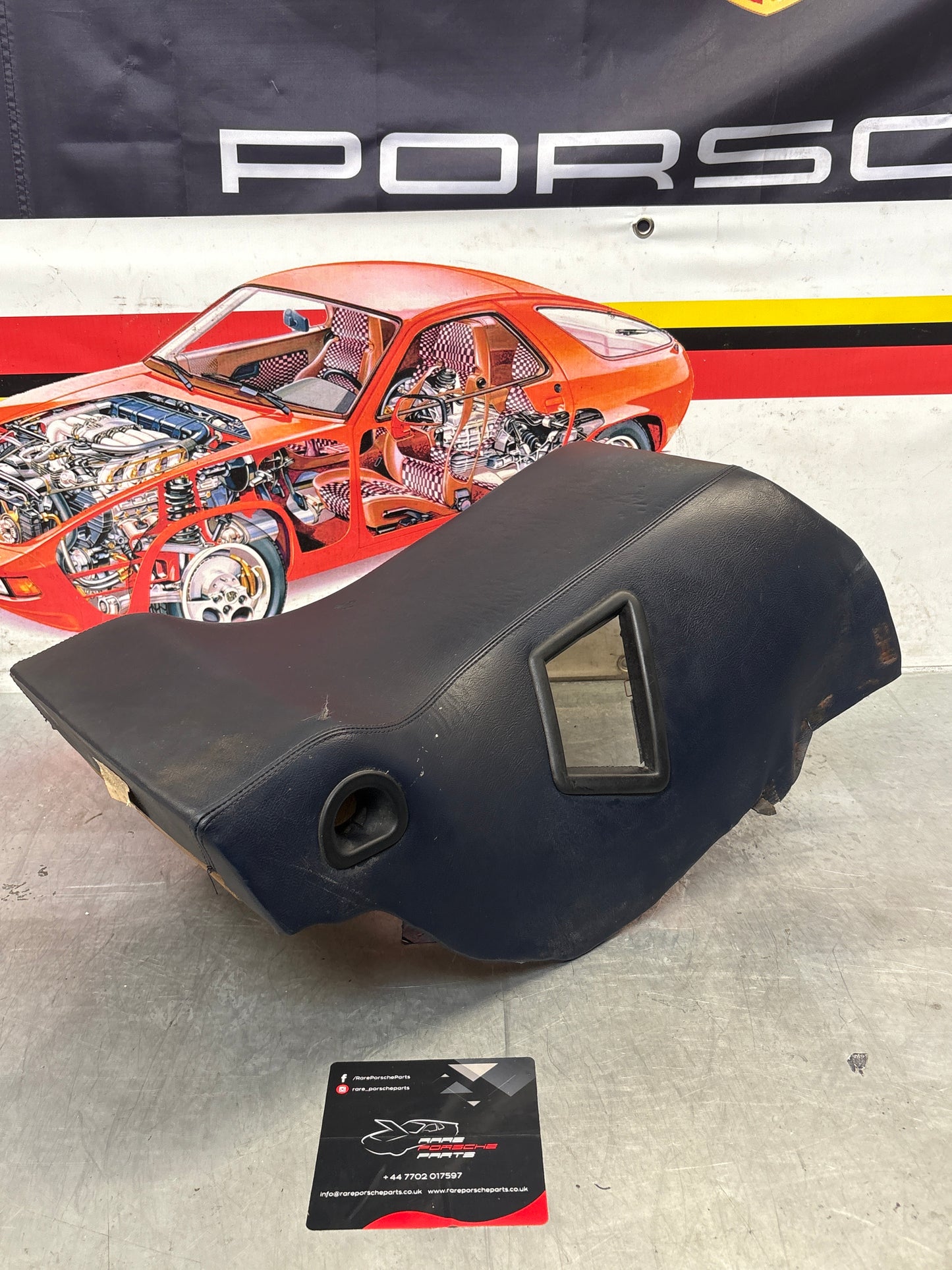 Porsche 928 S center console, rear armrest, marine blue, no package box,used 92852234530