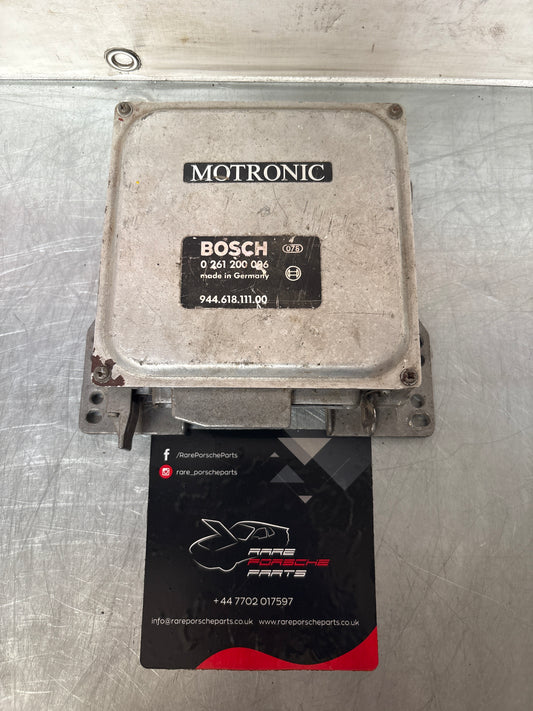 Porsche 944  ECU 94461811100 / 0261200006 used