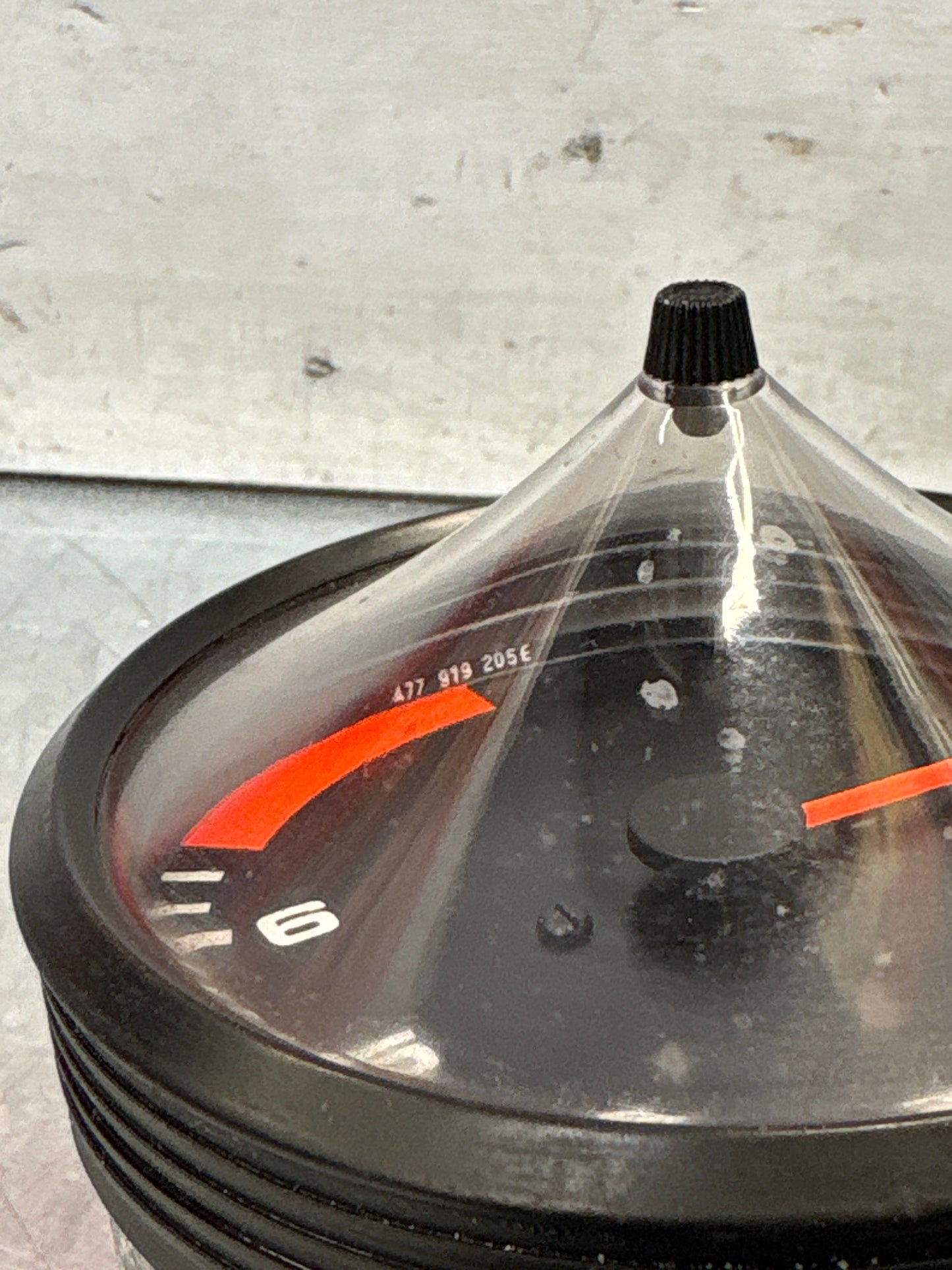 Porsche 924 Rev counter 477919205E/ 477 919 205 E