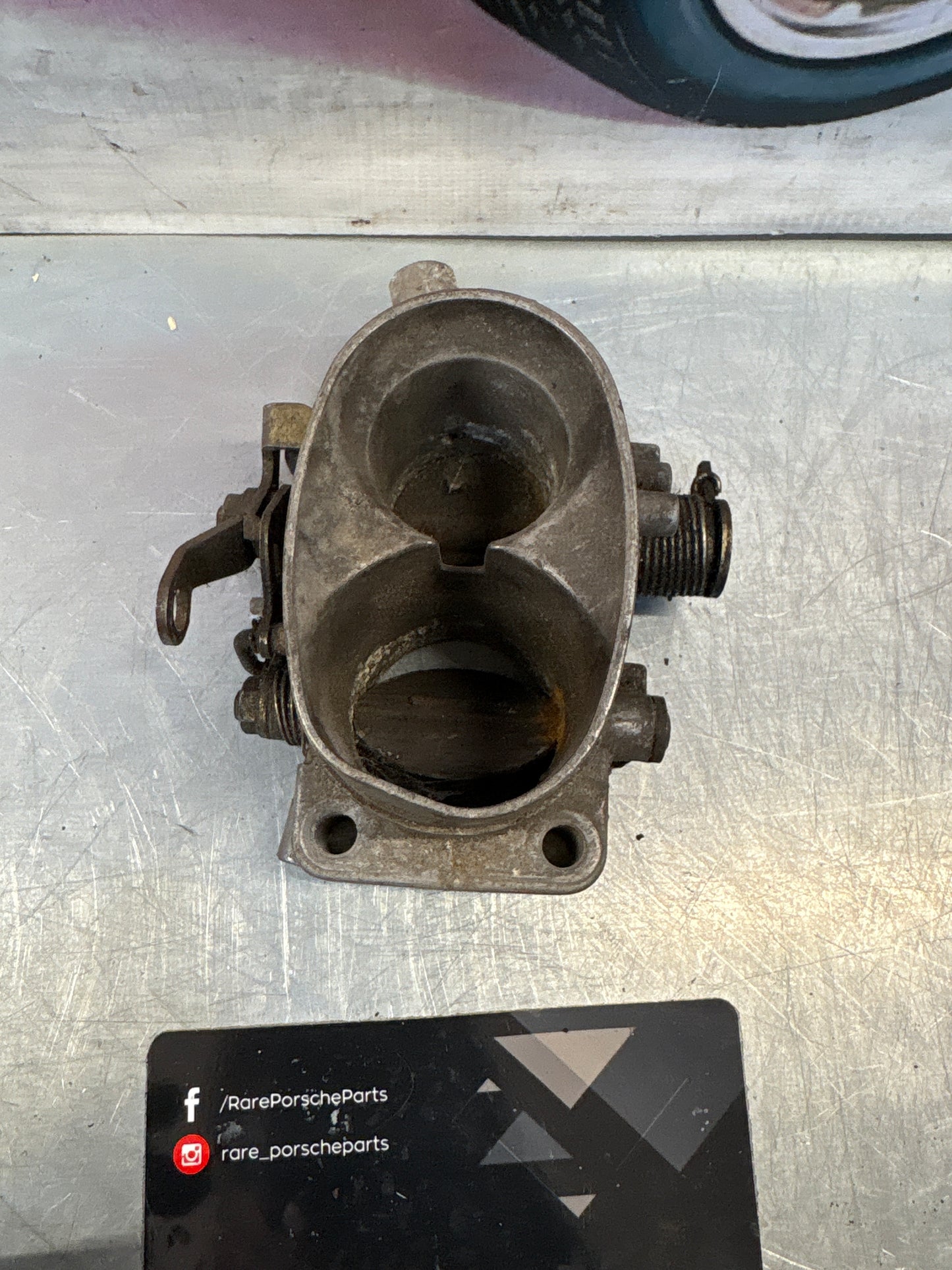 Porsche 924 2.0 Turbo S1 throttle body LHD 93111006105, used, for spares or repair