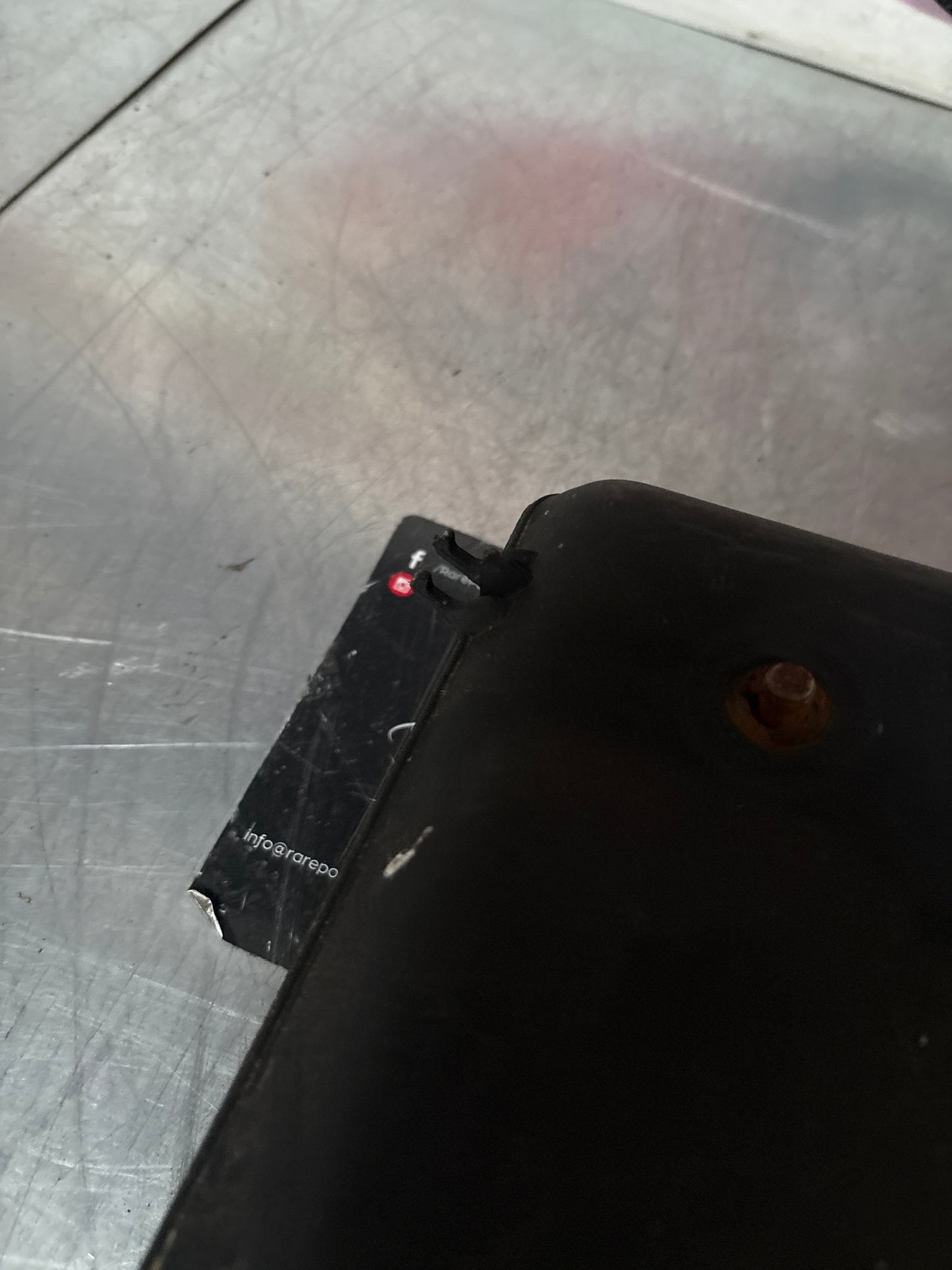 Porsche 928 S2 Air filter housing, damaged, used 92811022901