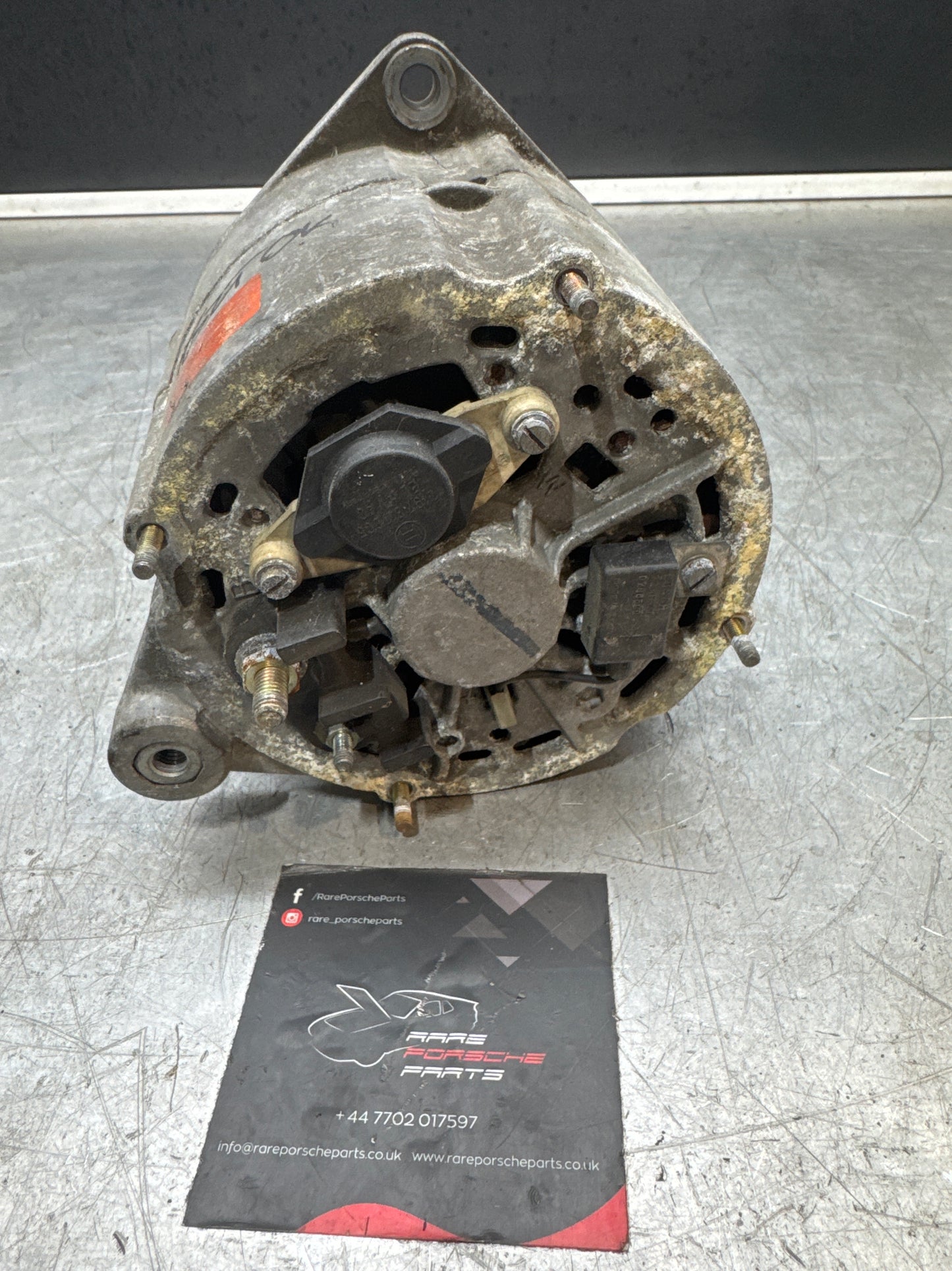 Porsche 944 alternator 1986- 94460301901 / 0120468004, used