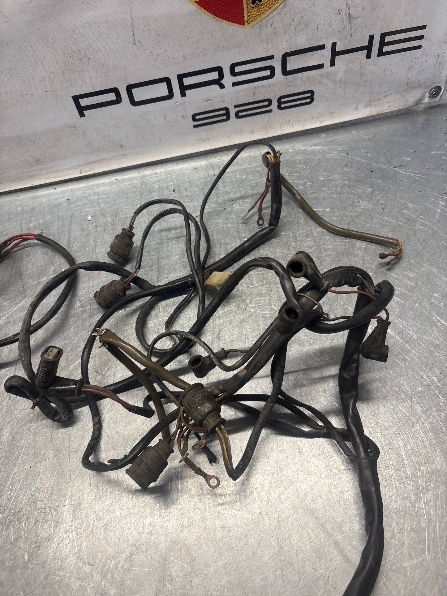 Porsche 924 Turbo / S2 / Carrera GT LHD Engine bay wiring loom without aircon, used 477971071GB