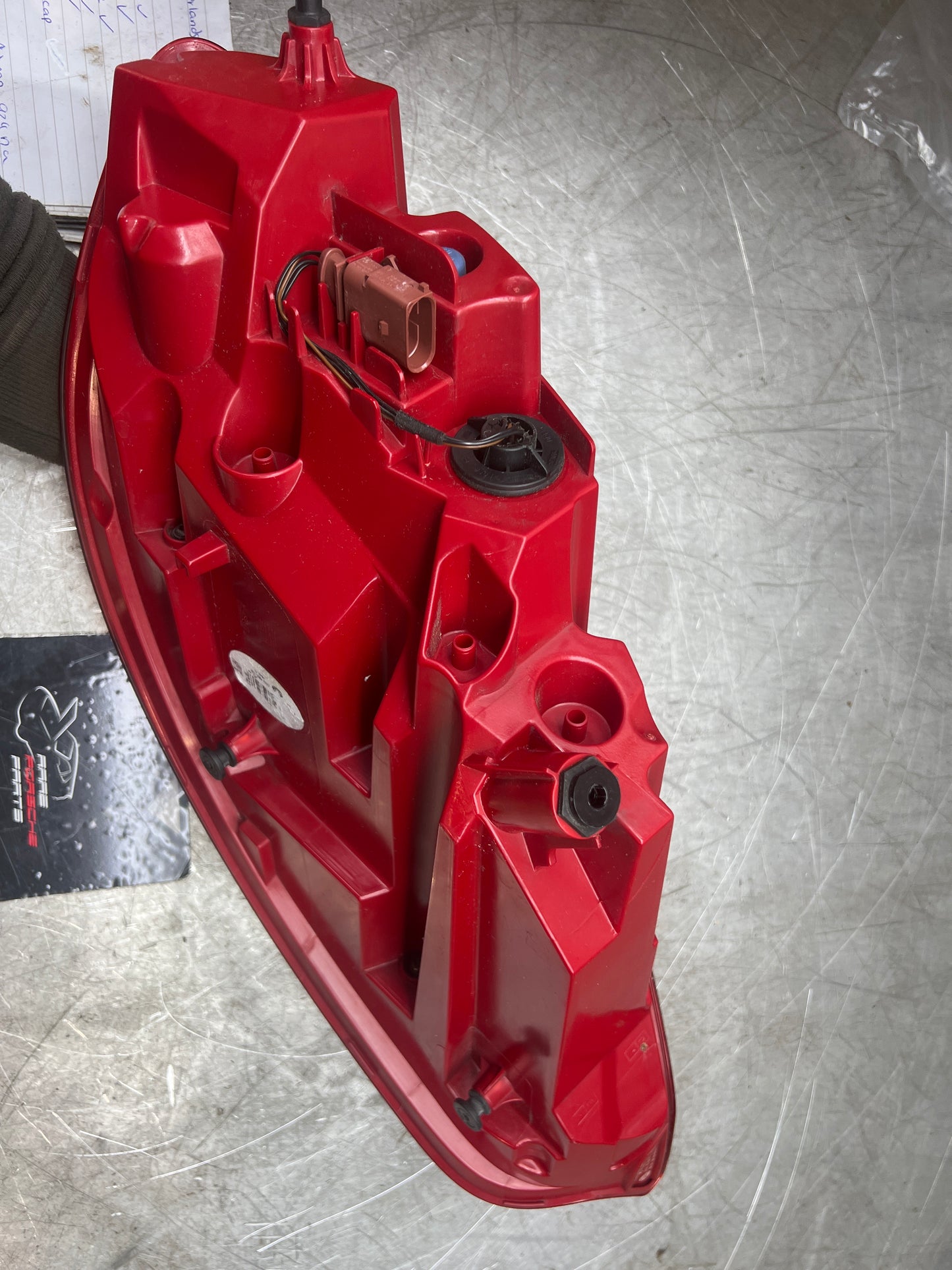 PORSCHE BOXTER CAYMAN 981 DRIVERS SIDE RIGHT REAR TAILLIGHT 98163114211