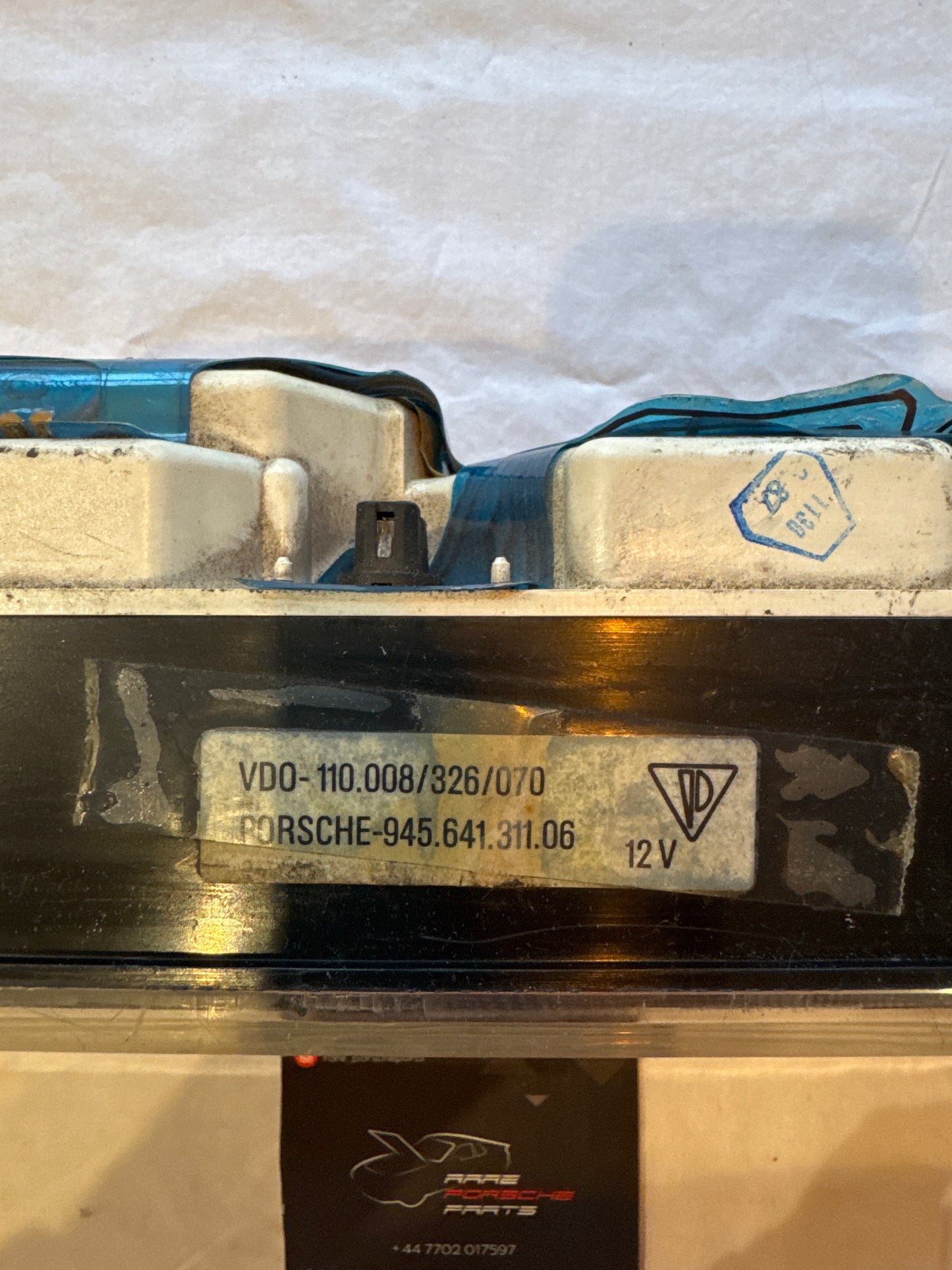 Porsche 944 dash clock binnacle pod speedometer, 94564131106 used 146897 miles plastic screen has some small scratches