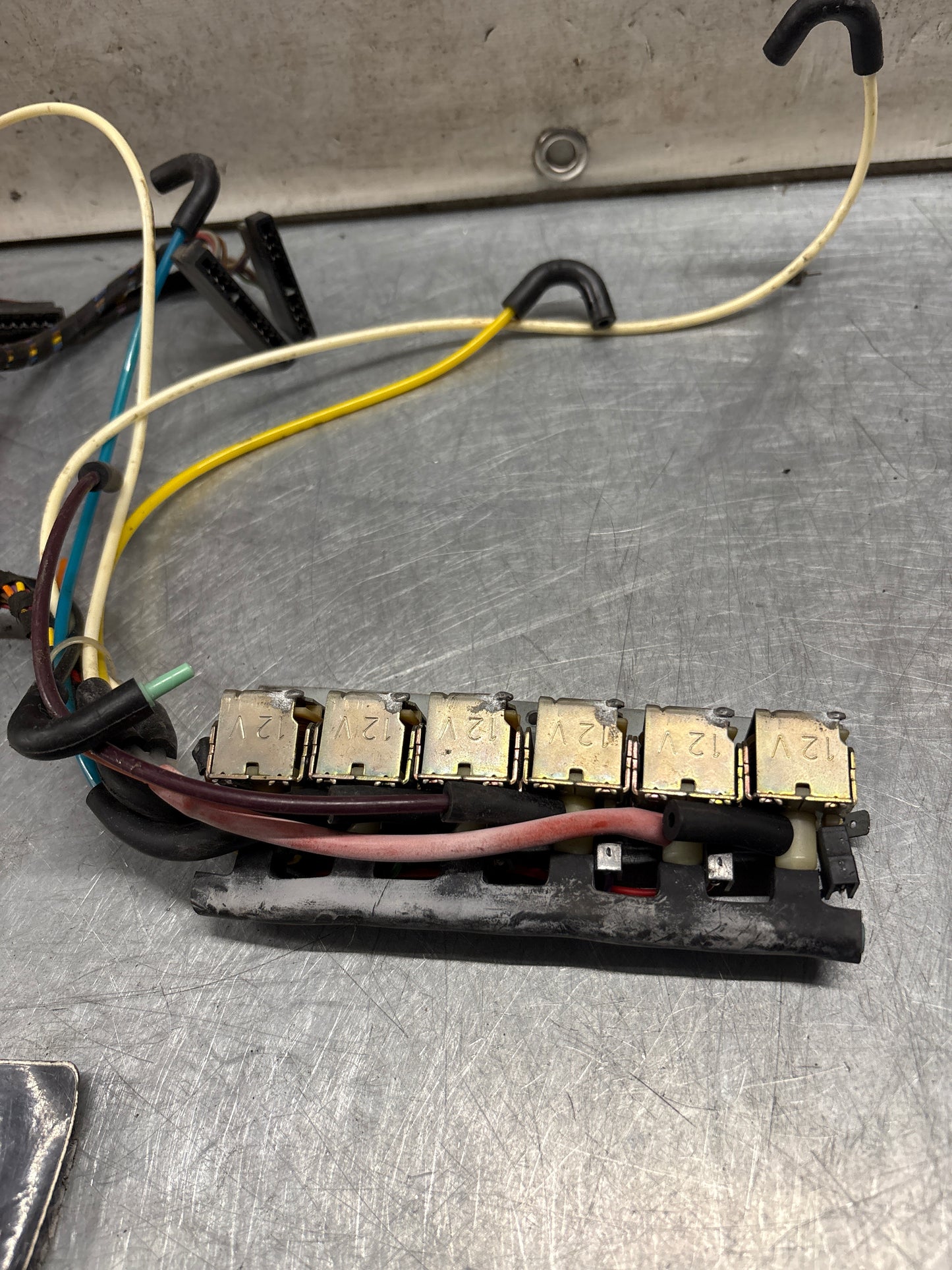 Porsche 928 A/C heater control unit wiring, used 92861292104