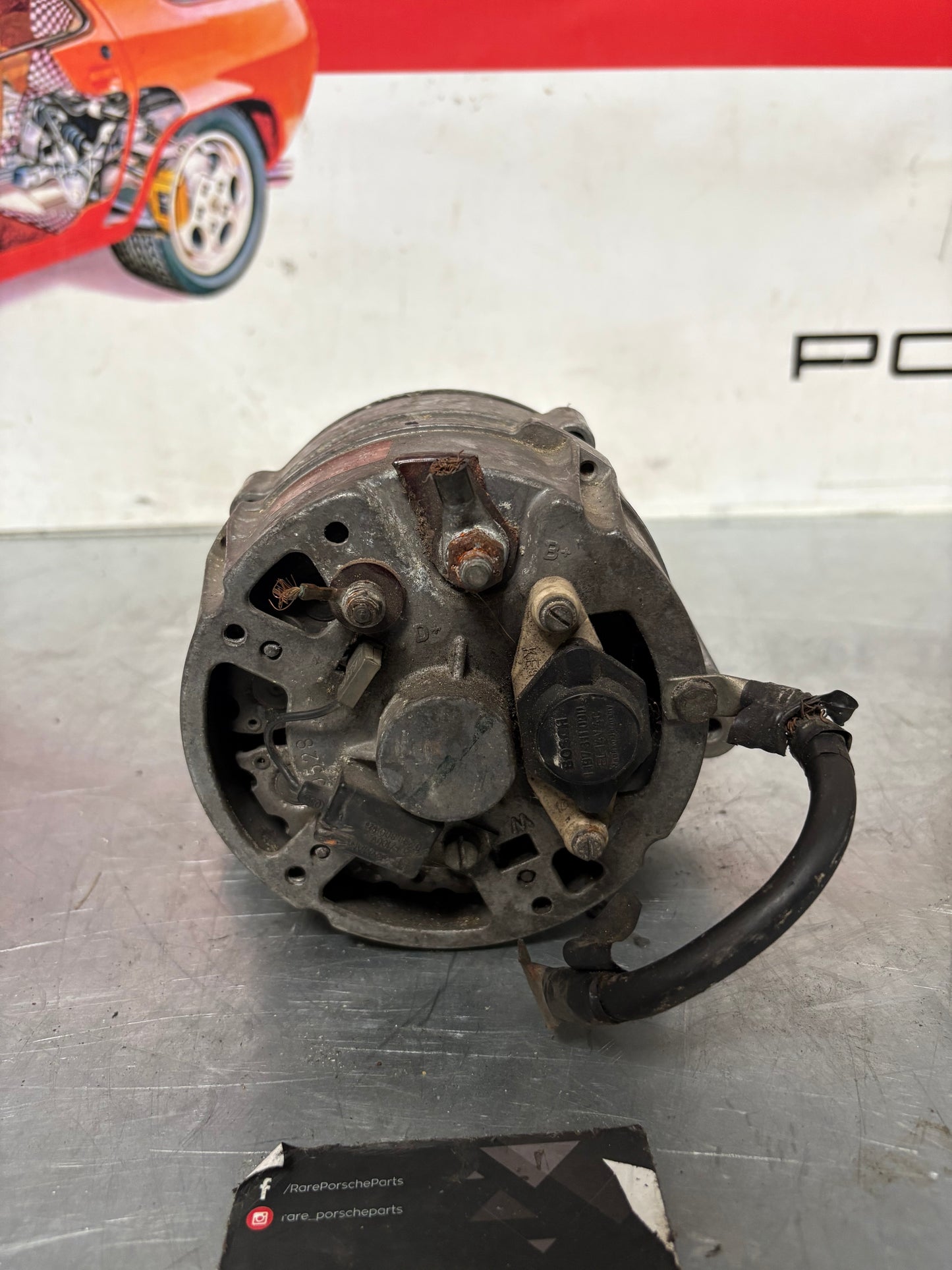 Porsche 924 Bosch alternator, 0120469502 / 528 used