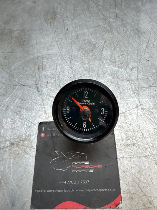 Porsche 924 2.0 N/A early clock for centre console 477919211 used