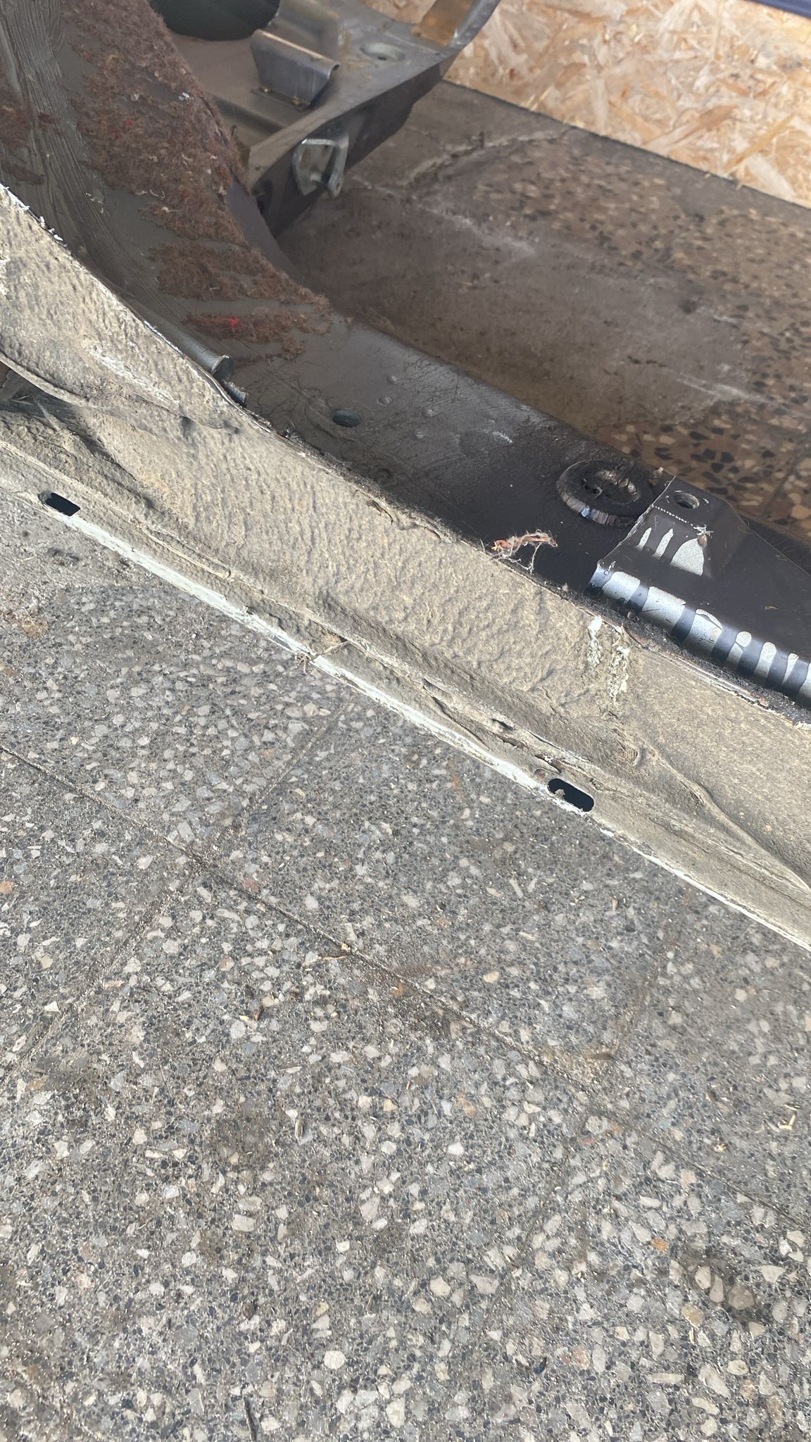 Porsche 944 left side cut, rear fender with sill 94450390303, 94450361102