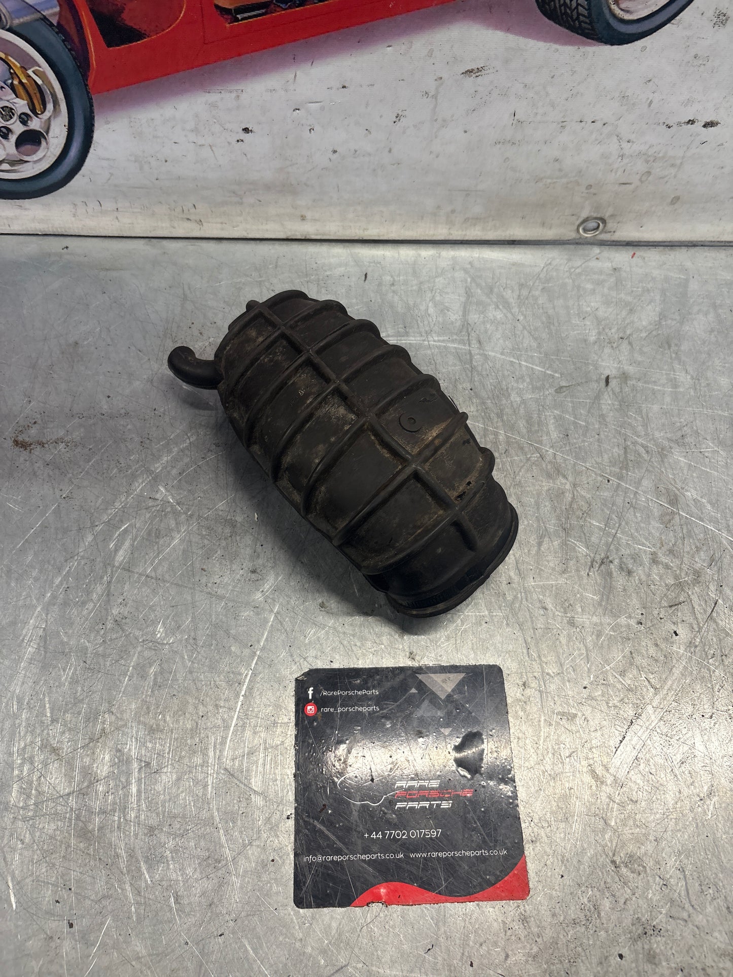 Porsche 924 fuel metering head to air intake 047133367A 047 133 367 A