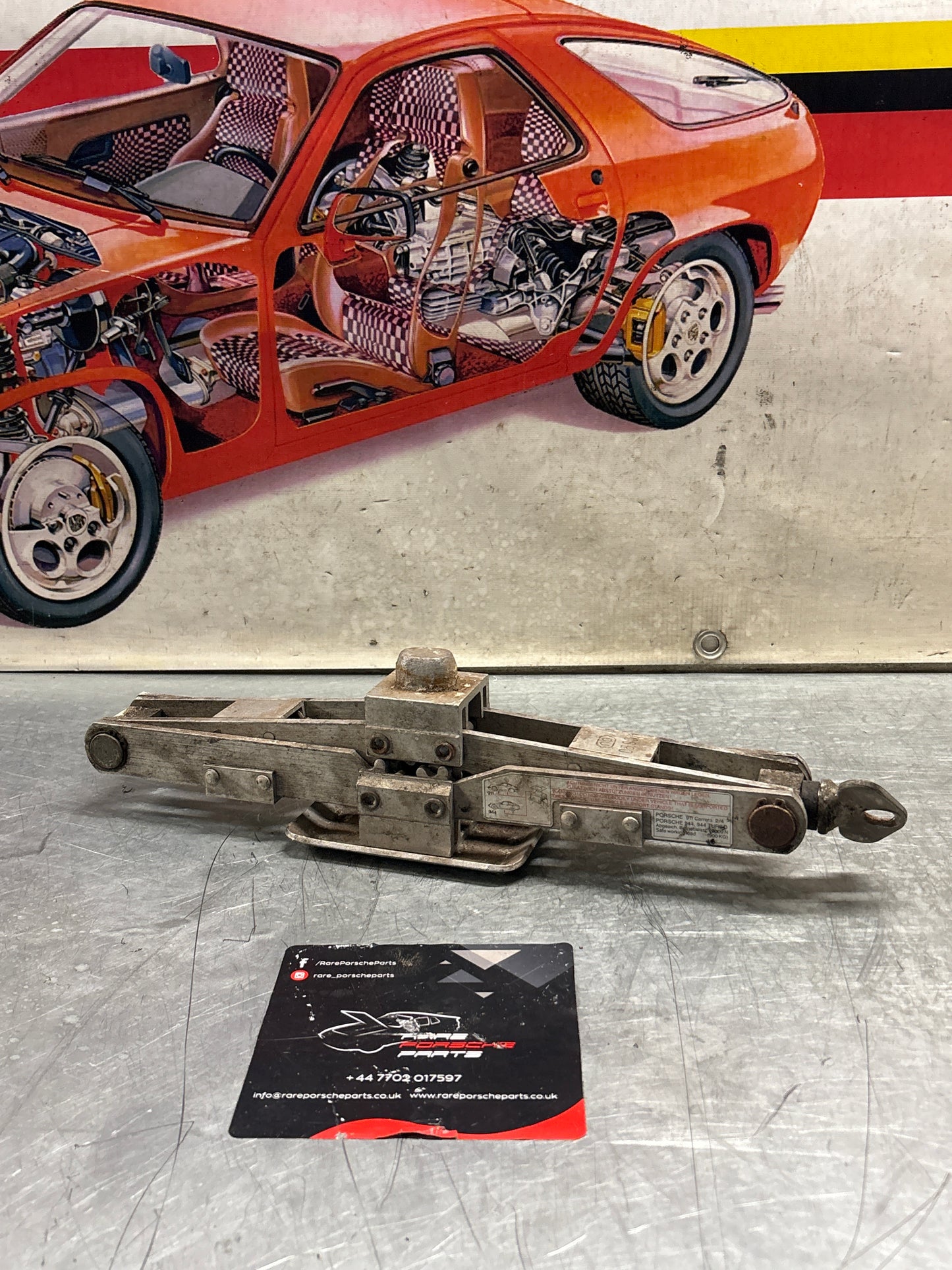 Porsche 944 / 944 Turbo / 911 Carrera 2 / 4 spare tire jack lift, used