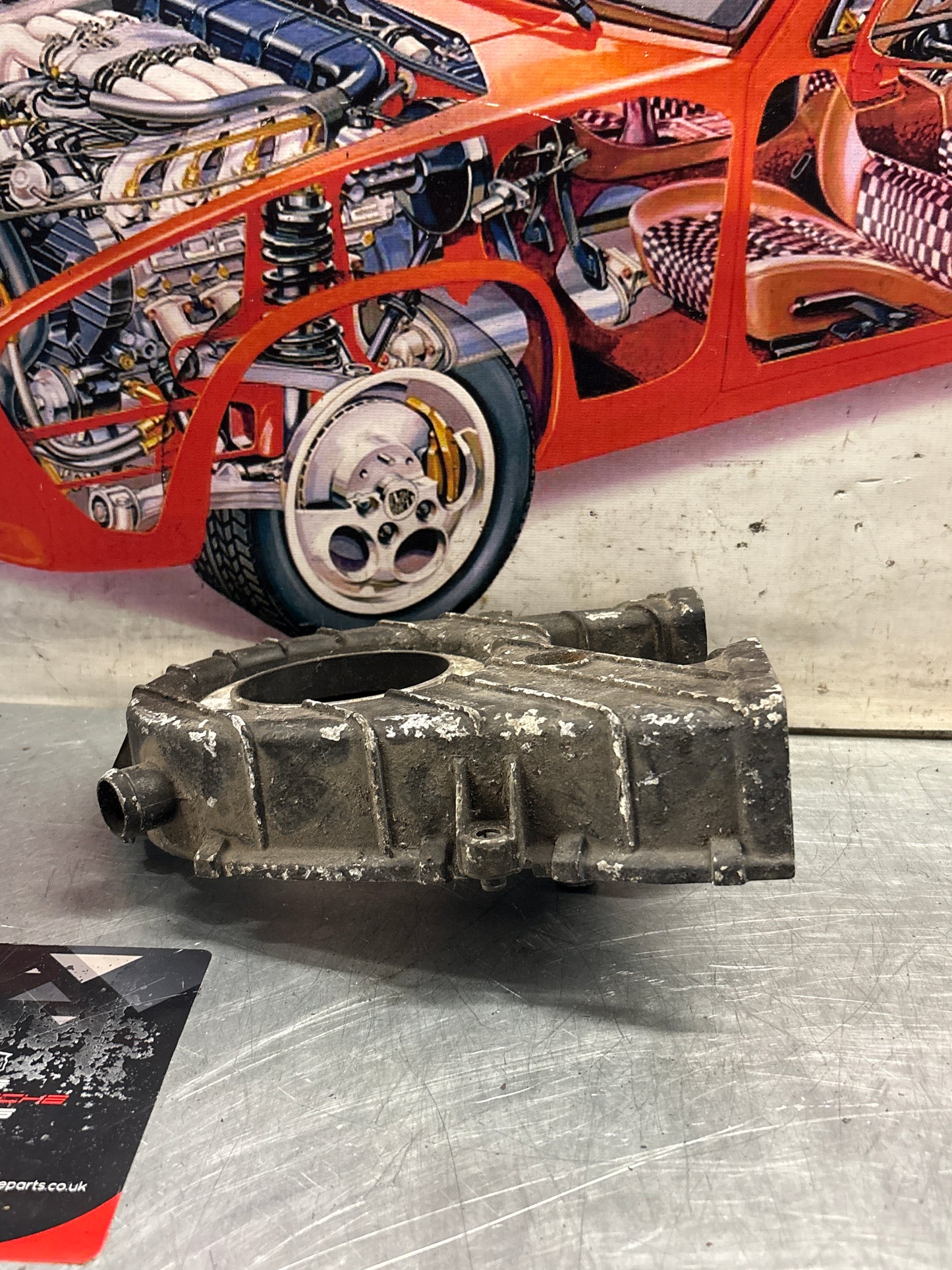 Porsche 928 S4 camshaft cover, used