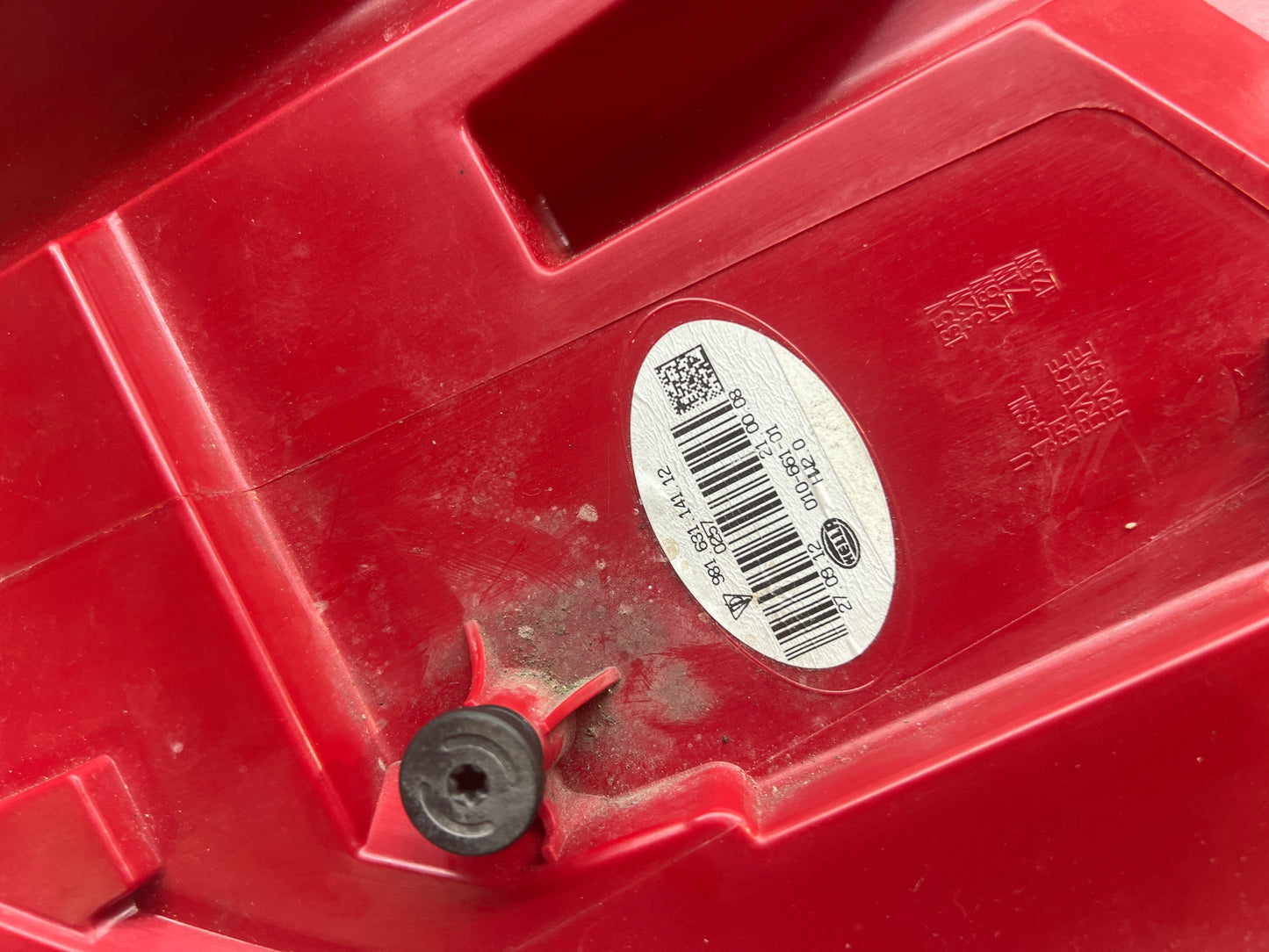 PORSCHE BOXTER CAYMAN 981 PASSENGER SIDE LEFT REAR TAILLIGHT 98163114112