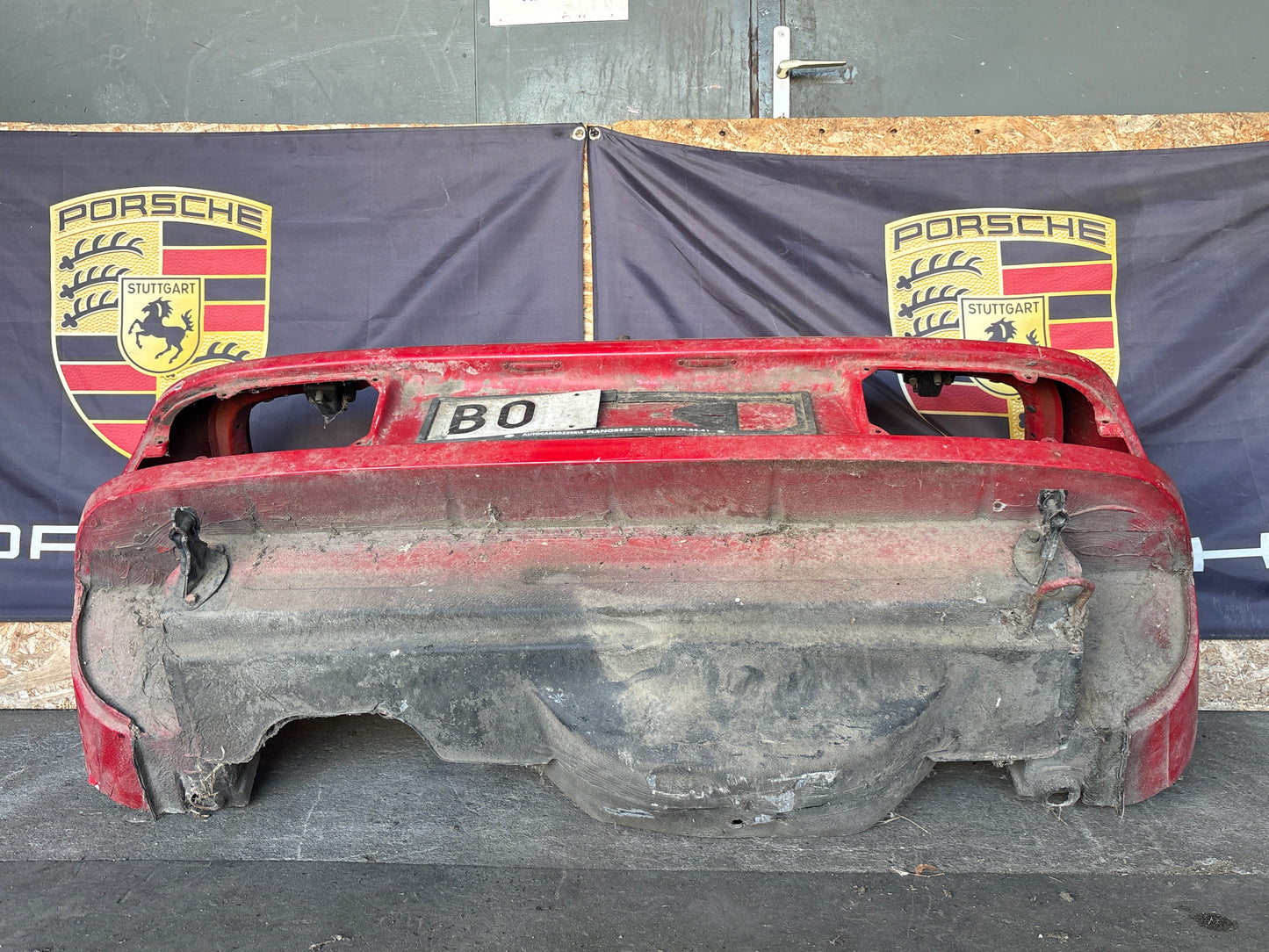 Porsche 924 rear end cut 94450303701, used