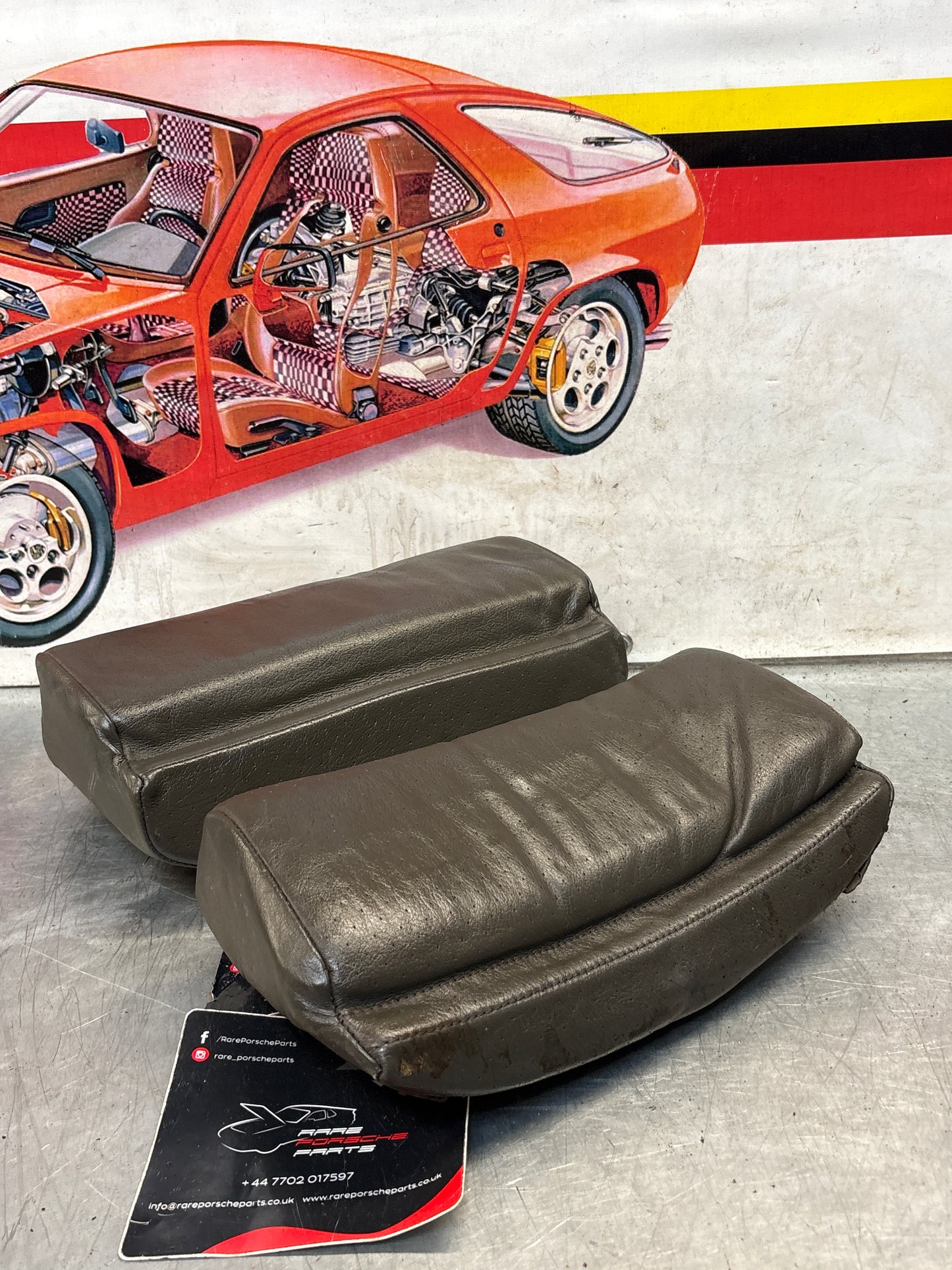 Porsche 928 rear right seat upper and middle cushion, leather, greyish green, used 92852204650 / 92852208851