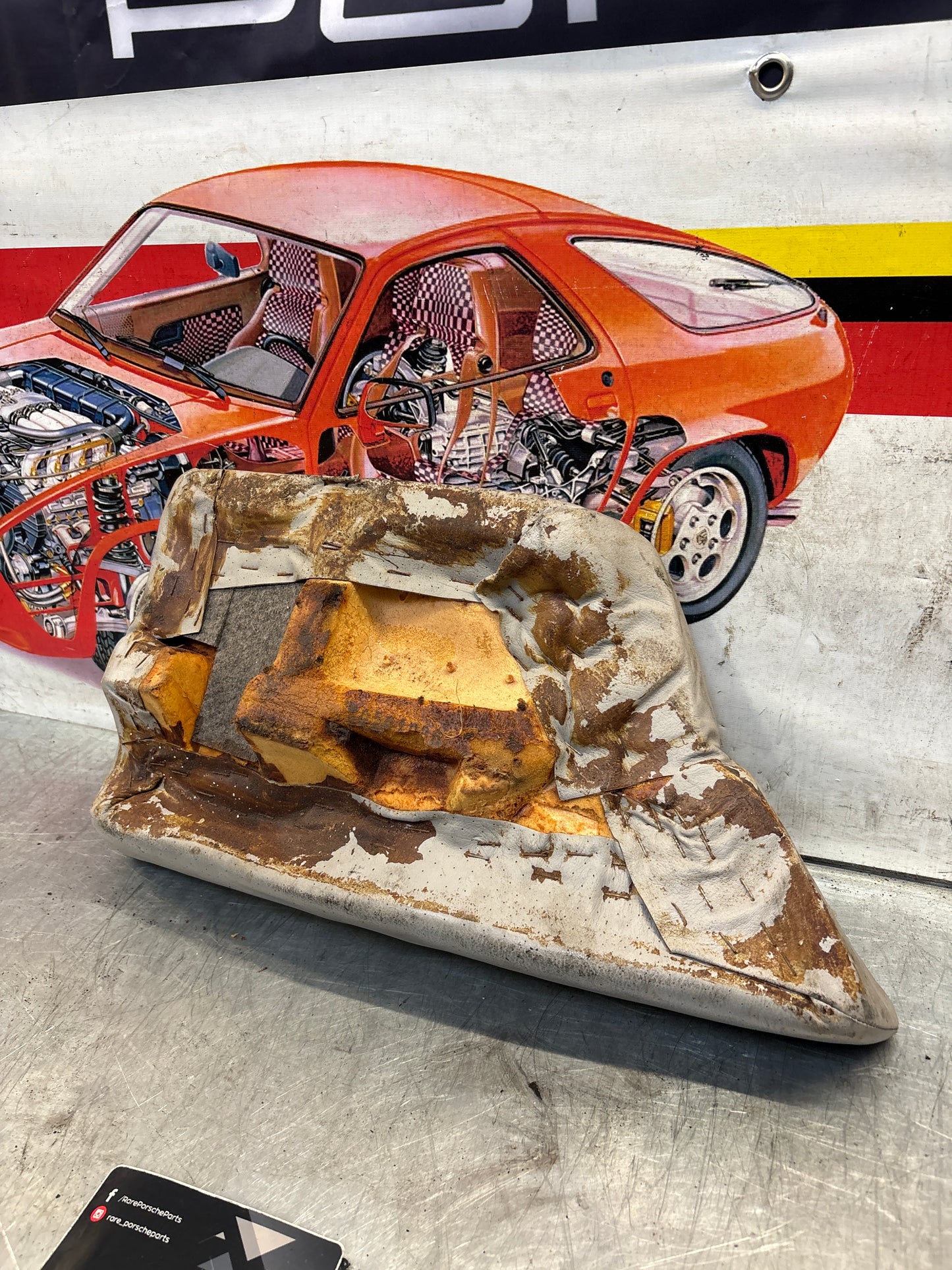 Porsche 928 rear right seat cushion, grey, leather, used 92852206051