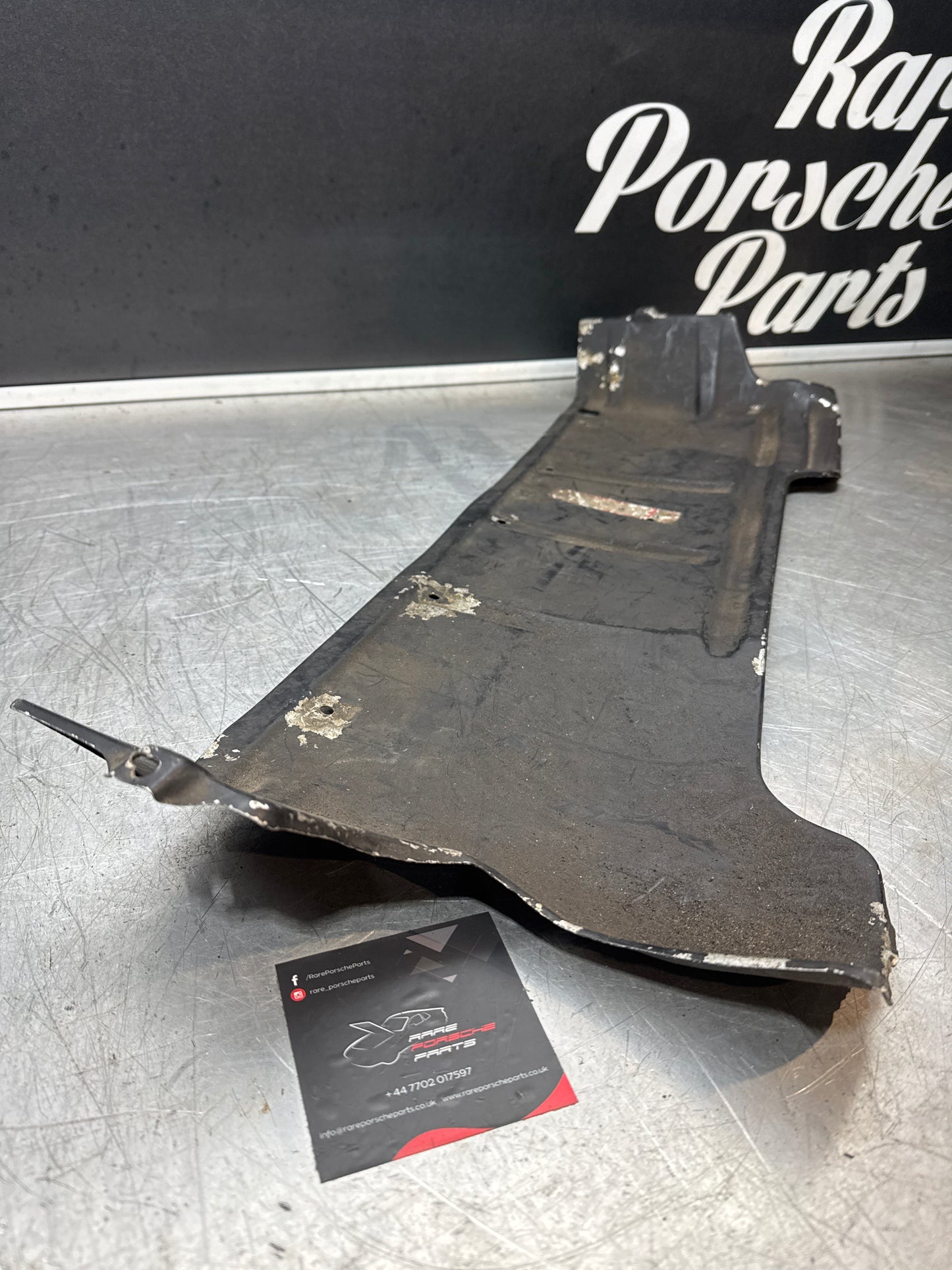 Porsche 928 aluminium under shield 92850494104 used