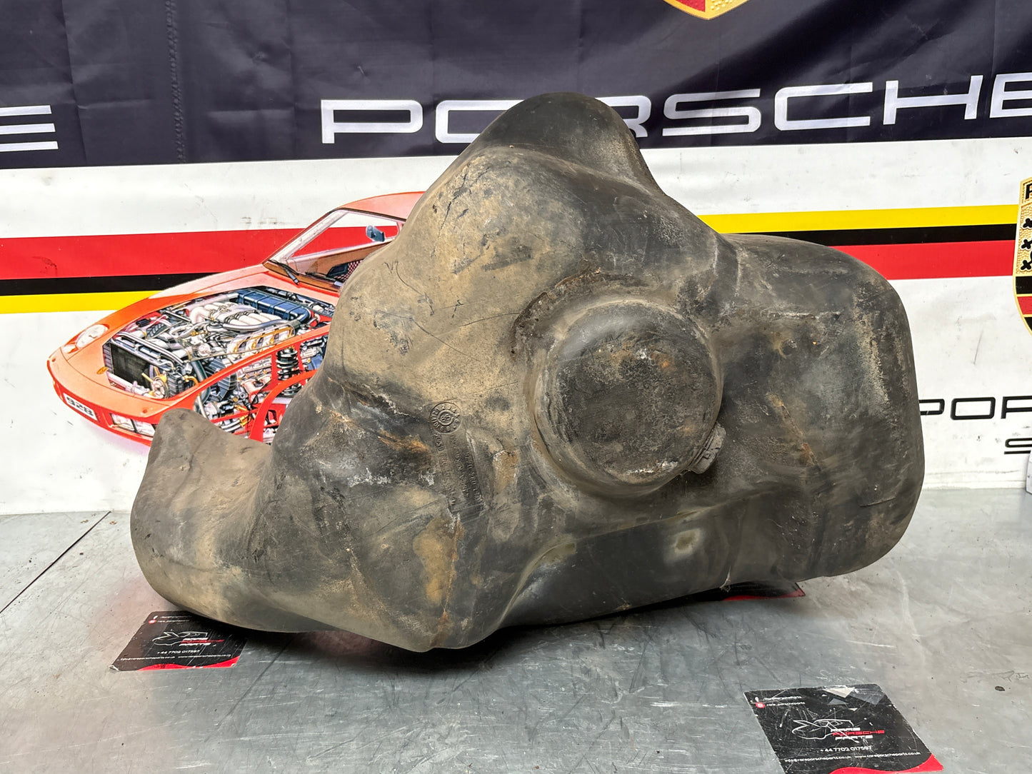 Porsche 928 S4 fuel tank, used 928201003 05/06