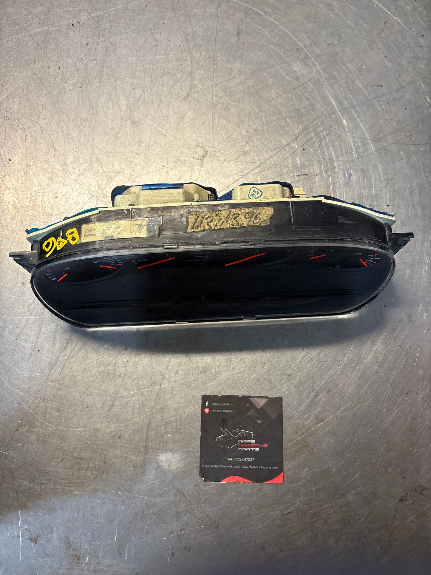 Porsche 968 dash clock binnacle pod speedometer, 94464131163 used 009240 km plastic screen has some small scratches