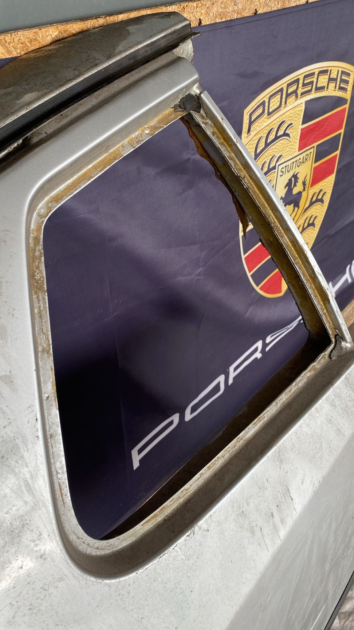 Porsche 924 Right sill / fender section, 477809602B cut