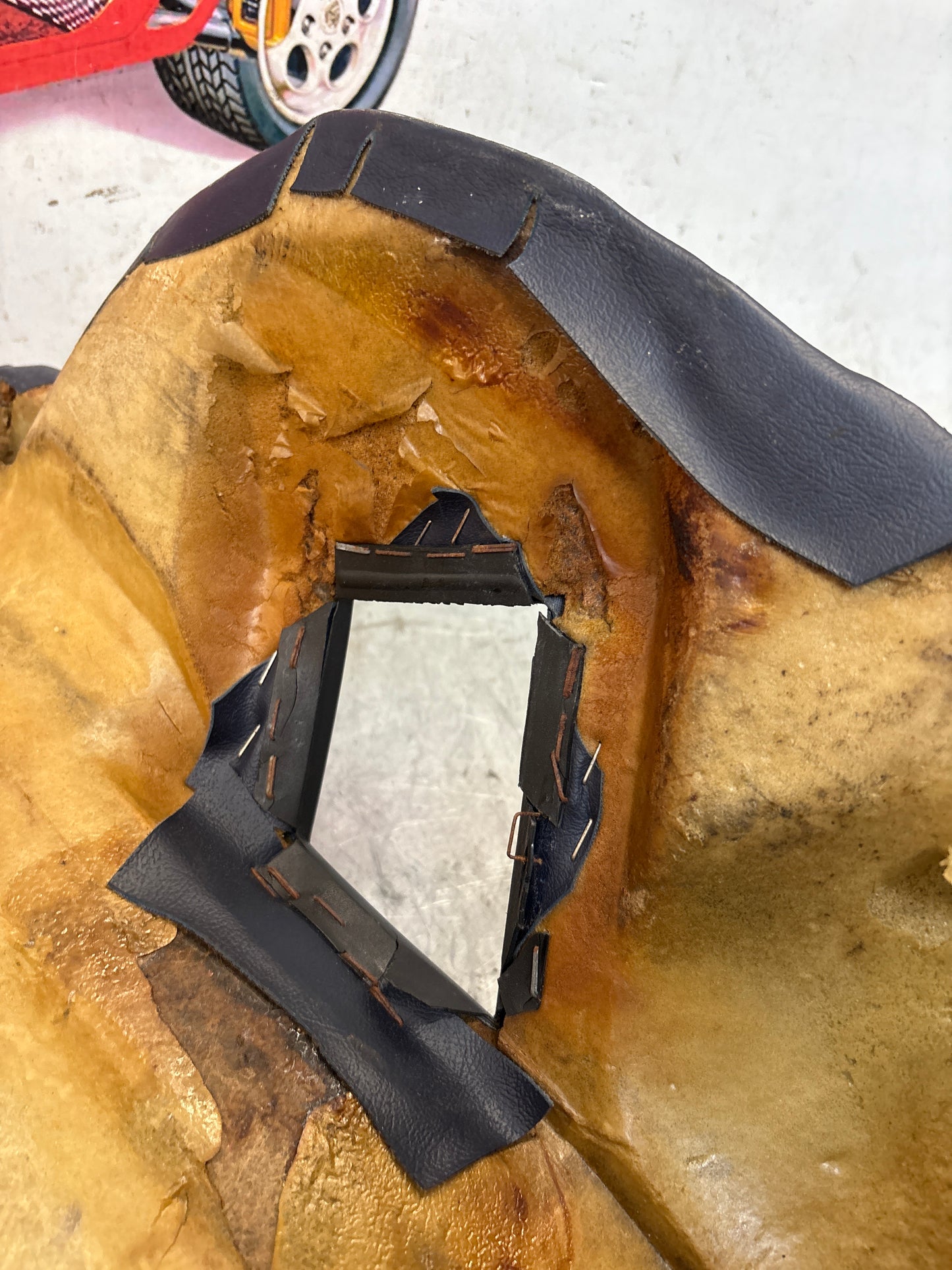 Porsche 928 S center console, rear armrest, marine blue, no package box,used 92852234530