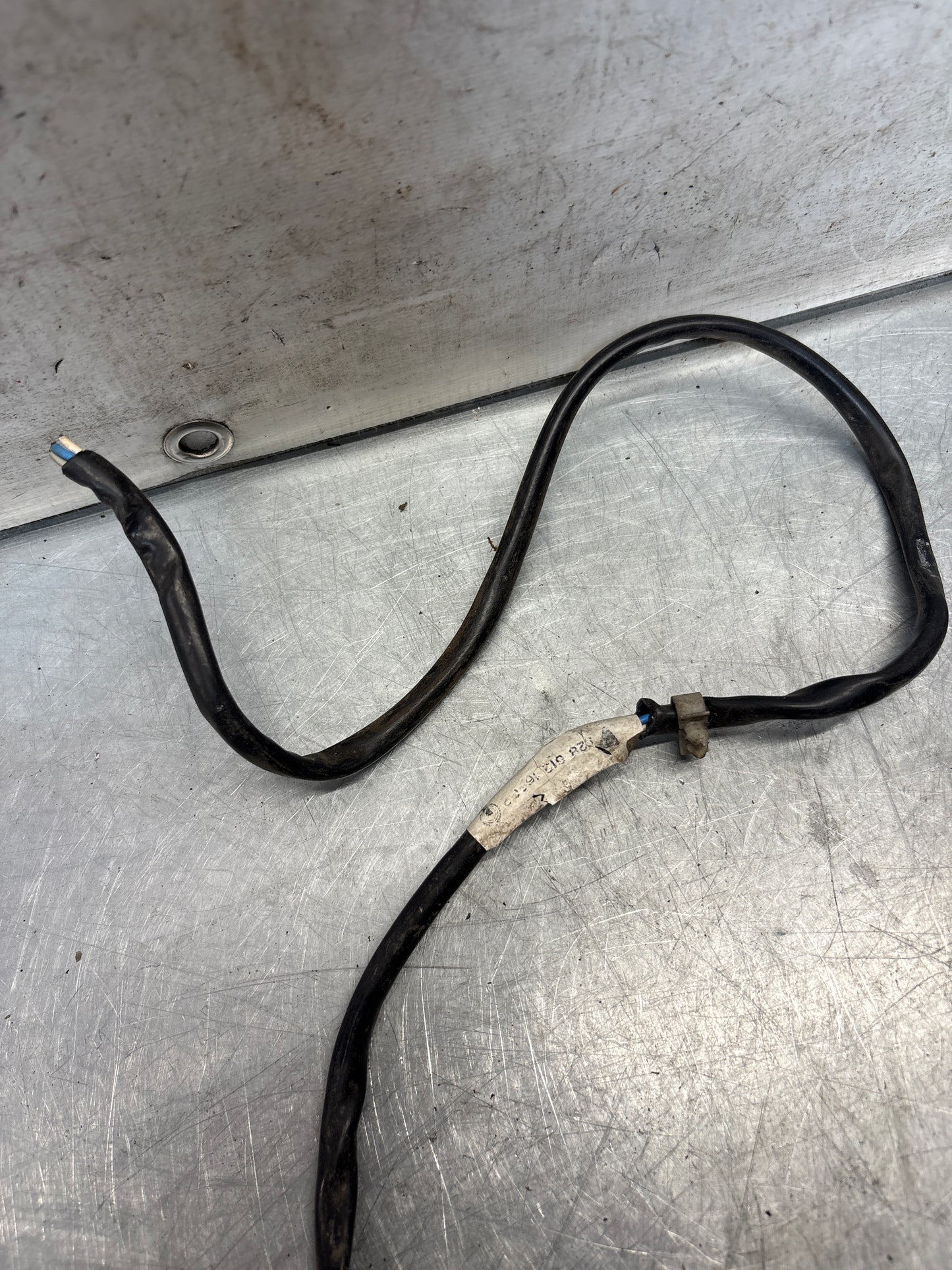Porsche 928 S4 passenger door loom, mirror cut used 92861216702 / 92861216602