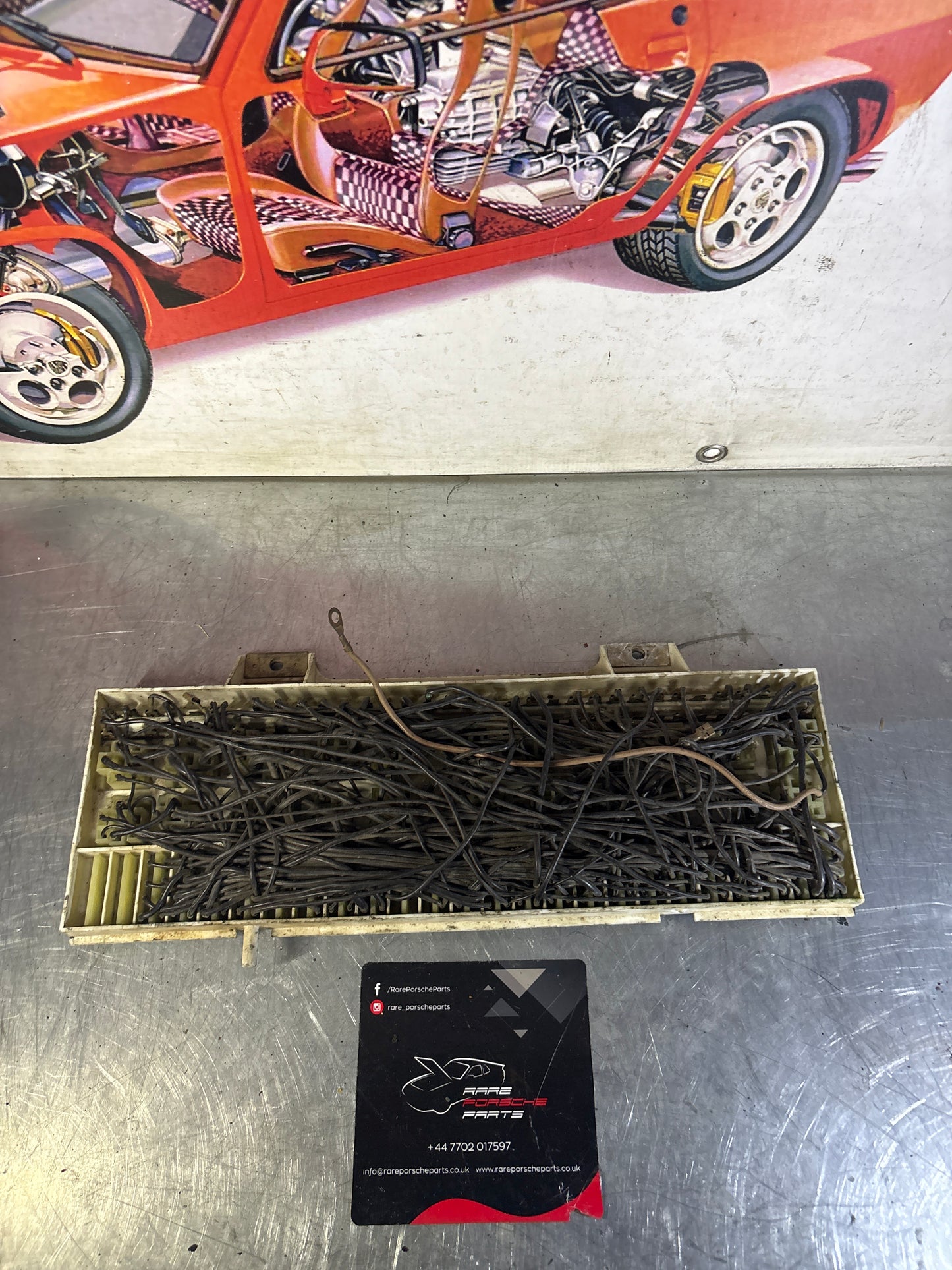 Porsche 928 fuse box relay panel, used 92861010500